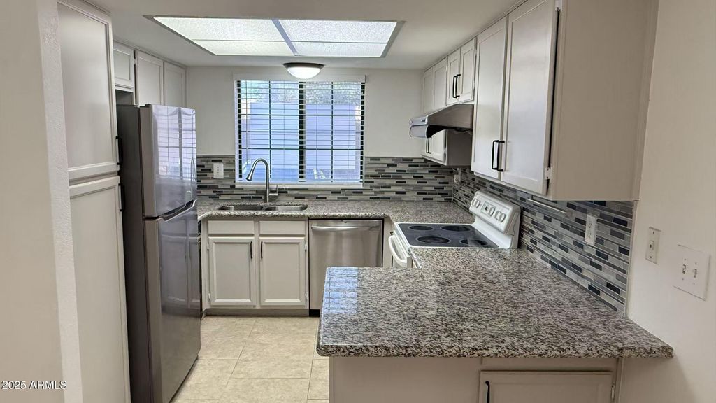 Photo of 925 N College Avenue #C110, Tempe, AZ 85288 (MLS # 6929777)