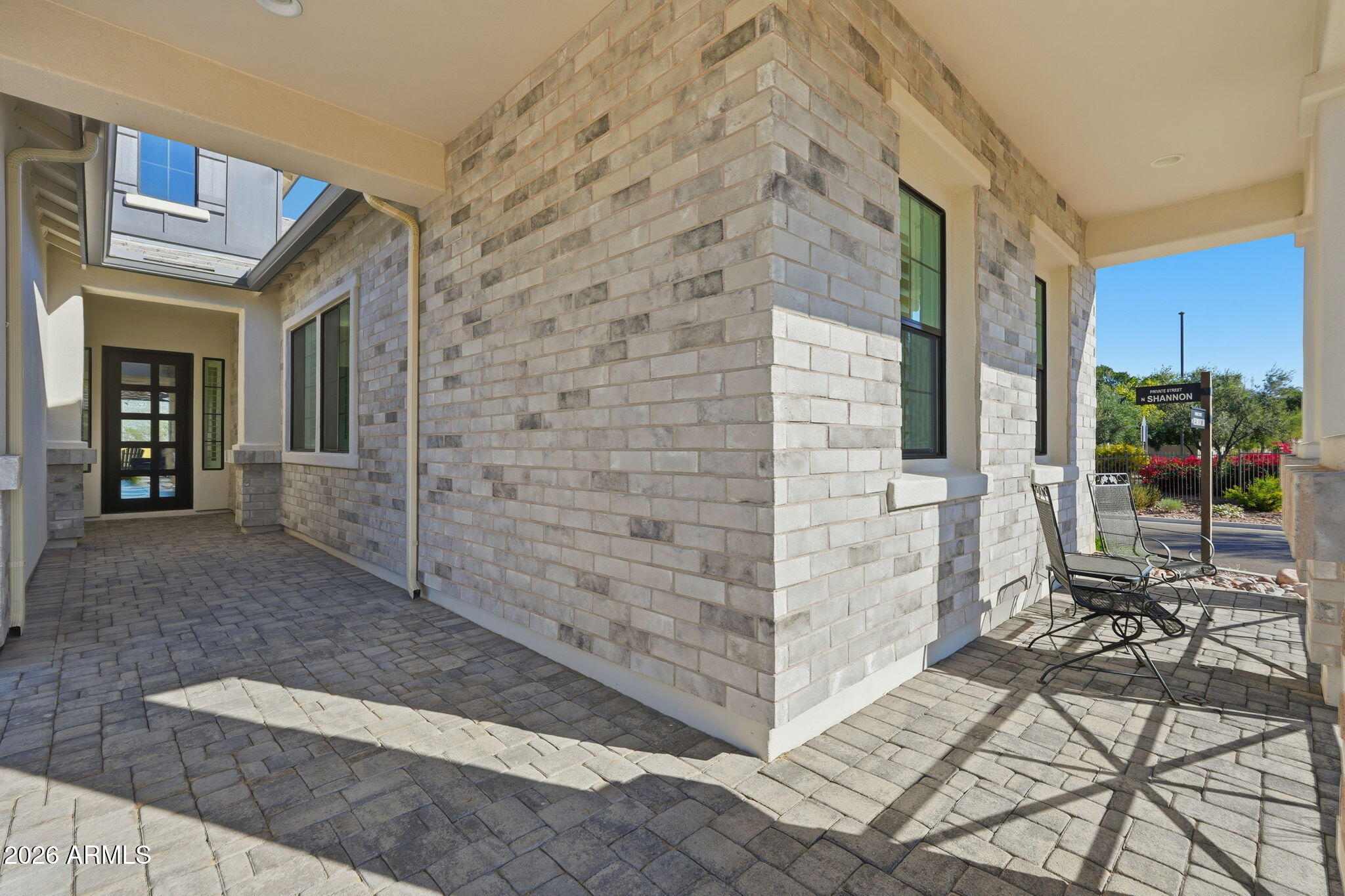 5934 E REDMONT Drive