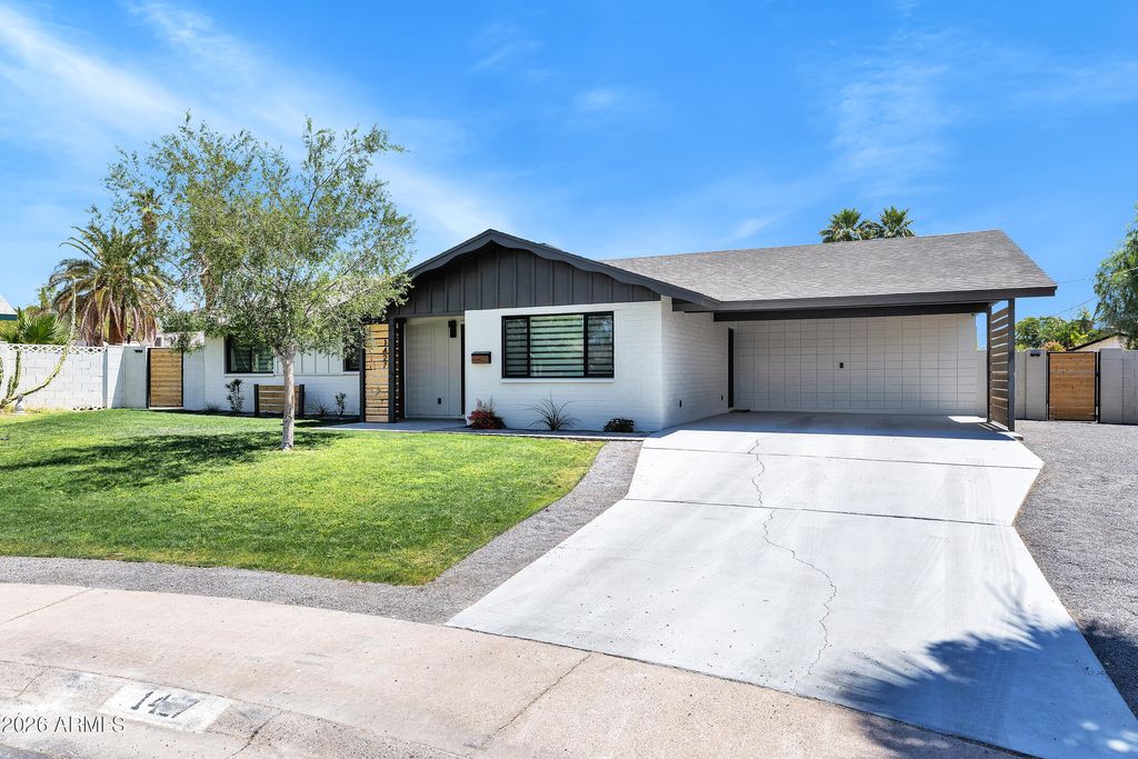 Photo of 1427 N Mcallister Avenue, Tempe, AZ 85288 (MLS # 7029473)