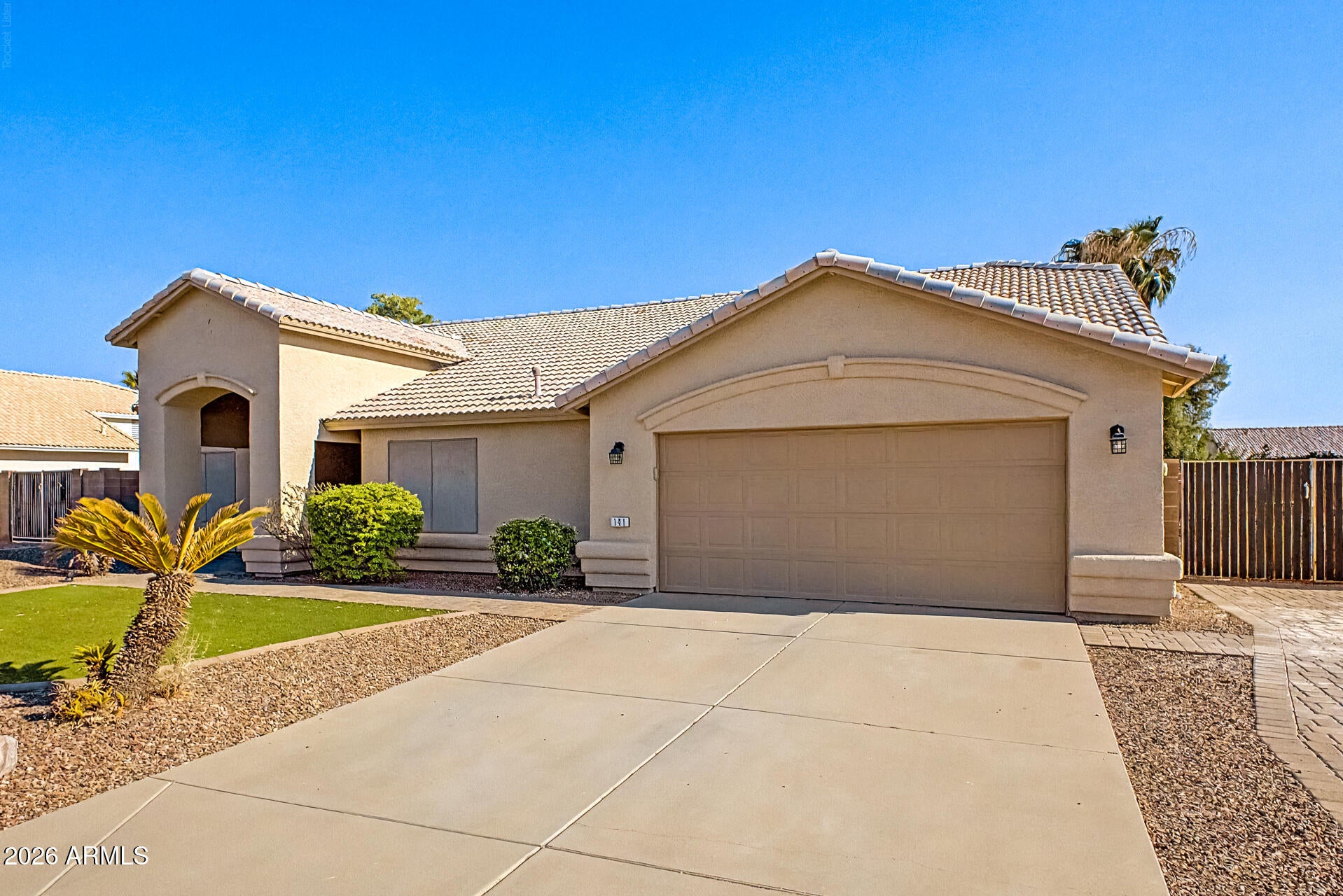 141 E PEBBLE Trail