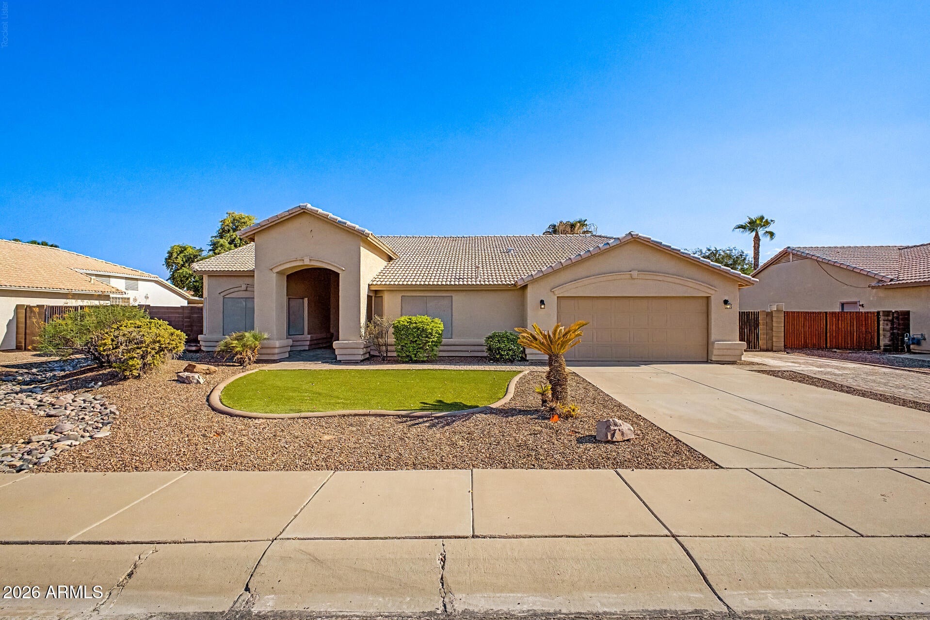 141 E PEBBLE Trail