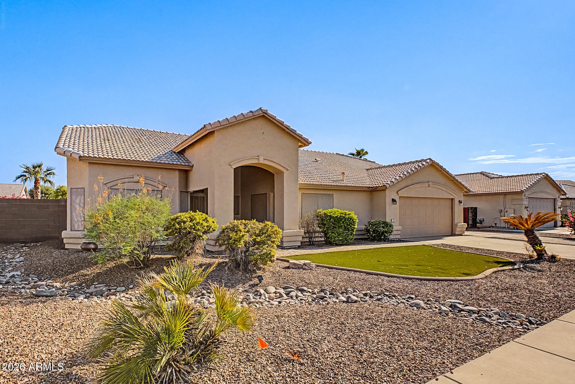 141 E PEBBLE Trail