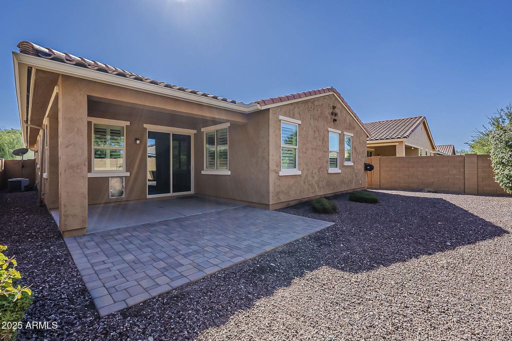 Photo of 10338 W Rosewood Lane, Peoria, AZ 85383 (MLS # 6927716)