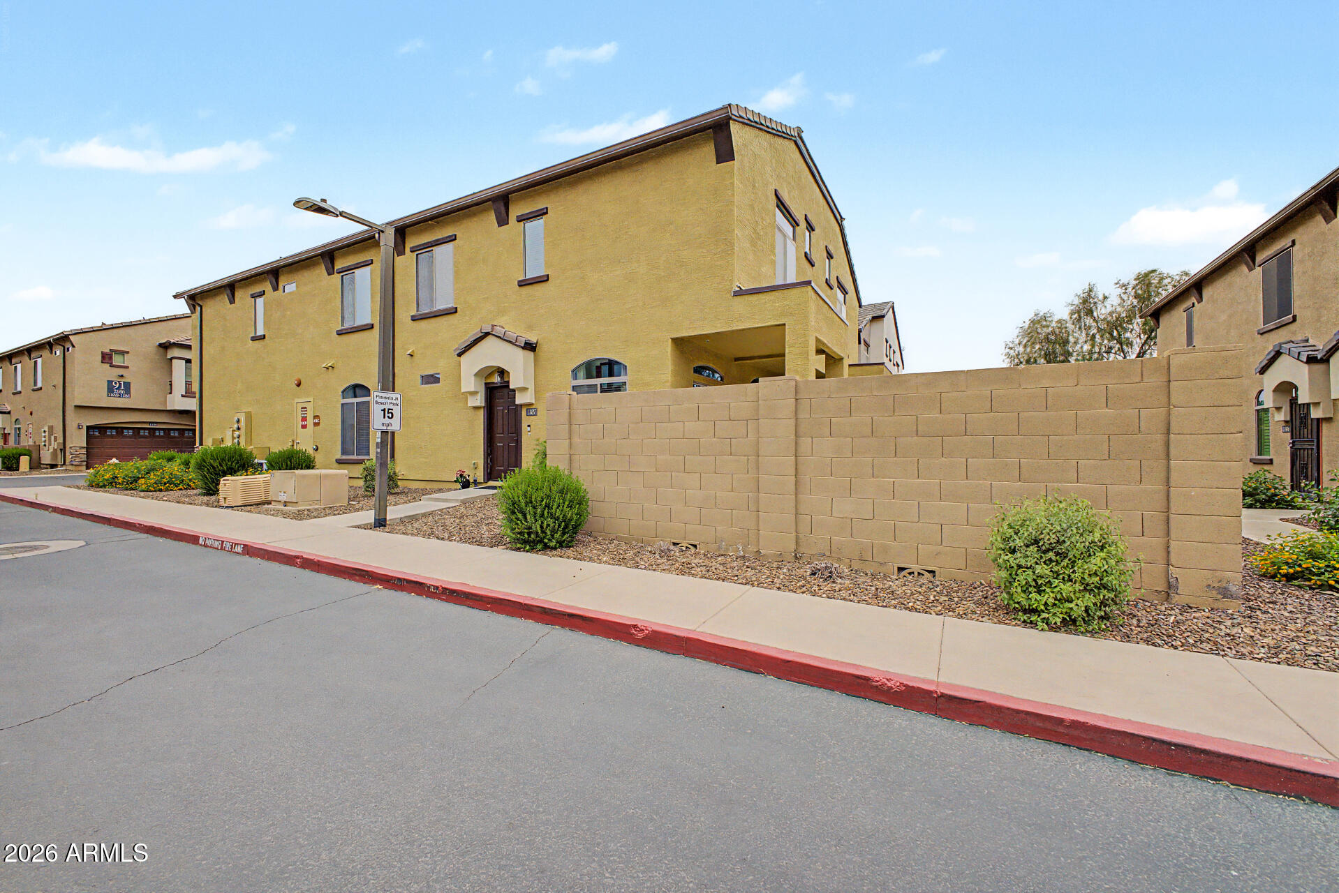 2725 E MINE CREEK Road 1187