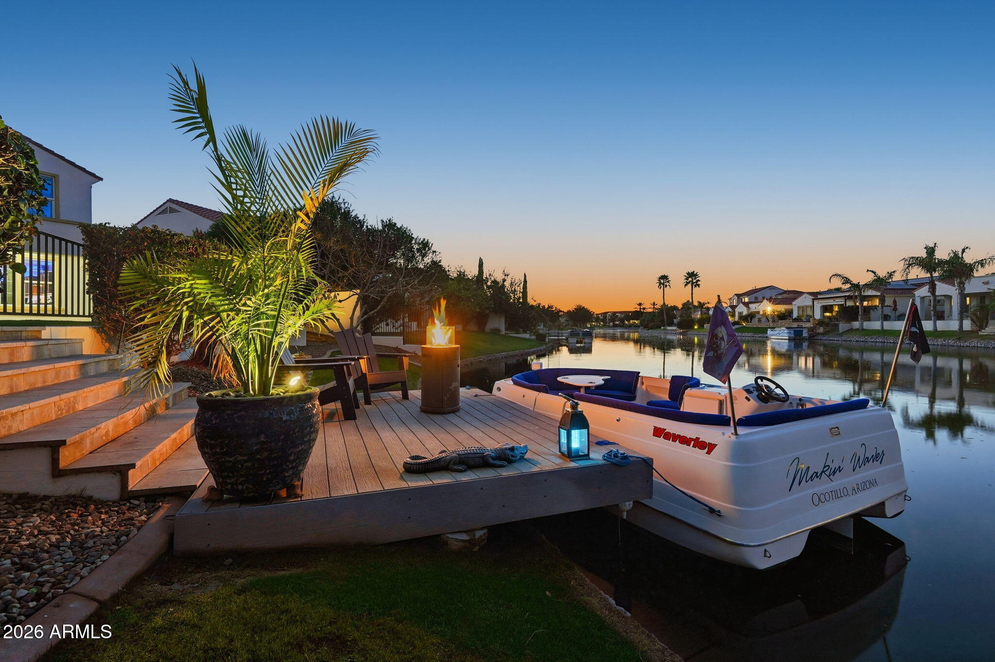 2318 W SUNRISE Place