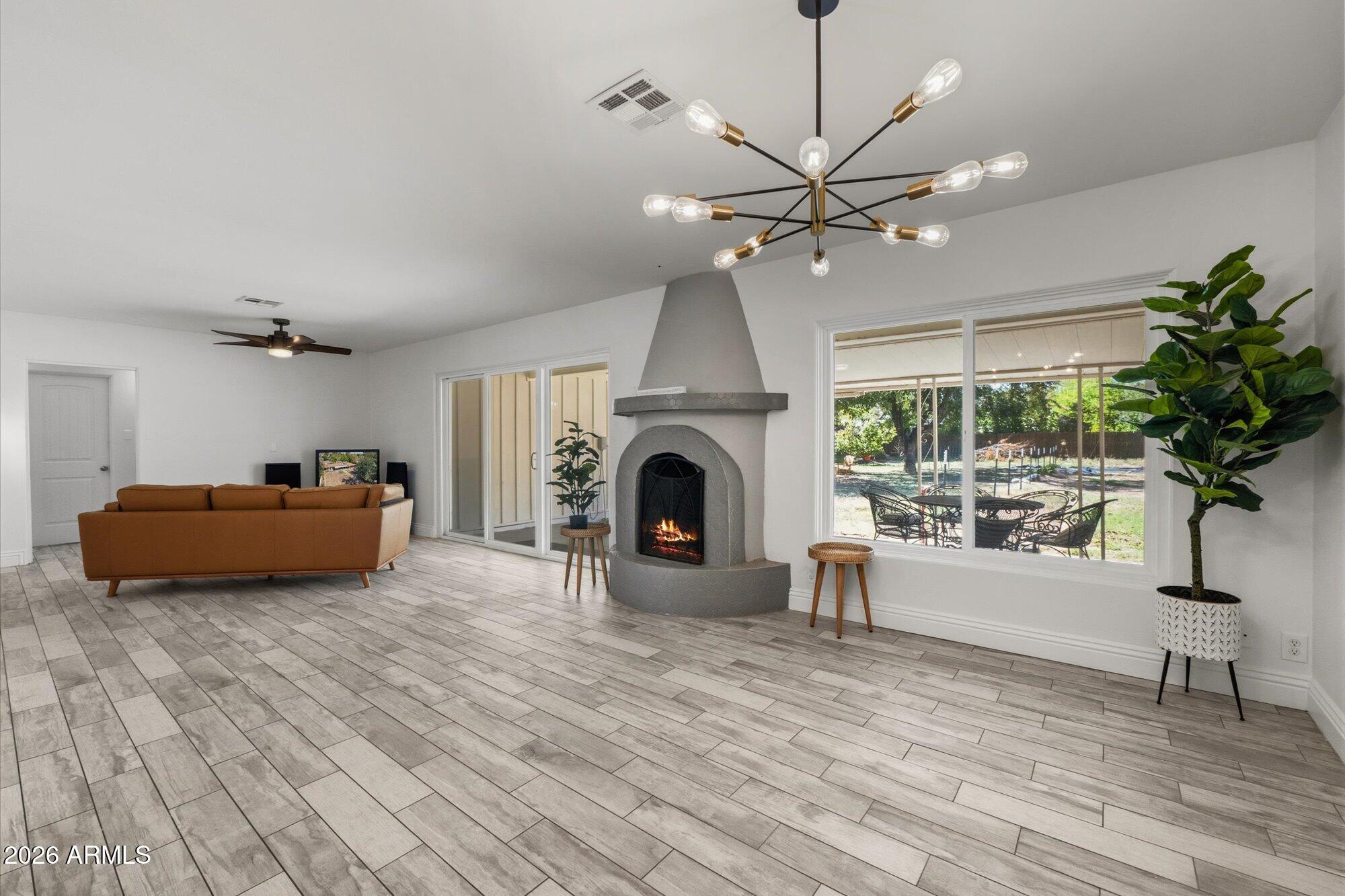 614 N MACDONALD --