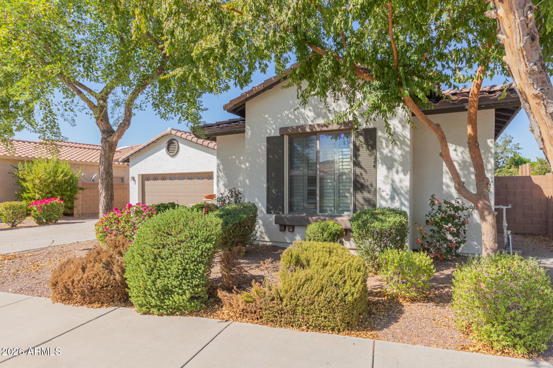 2206 W Fawn Drive