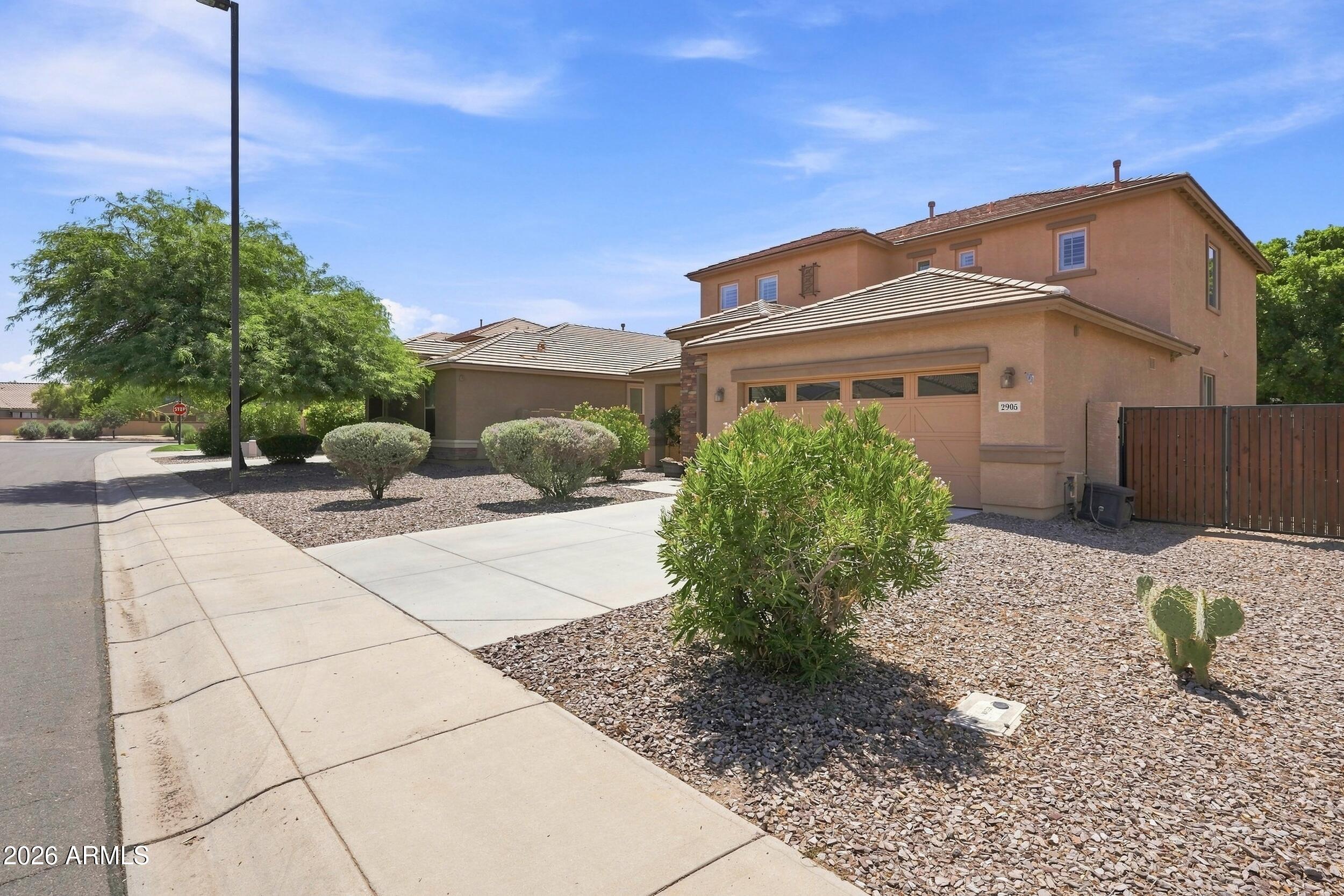 2905 E MEADOWVIEW Drive