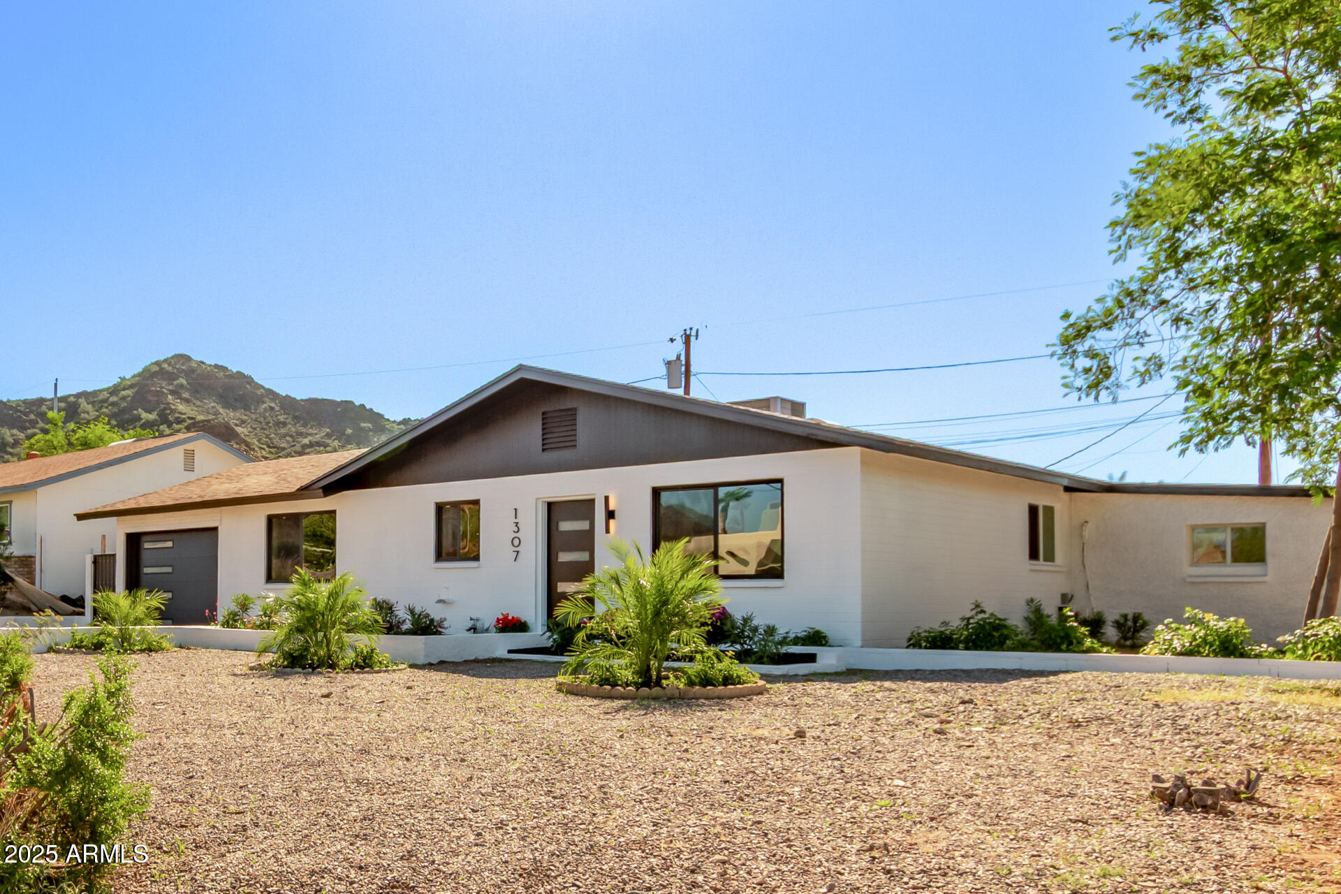 Homes for Sale in Queen Creek Arizona 2 1307 E DUNLAP Avenue