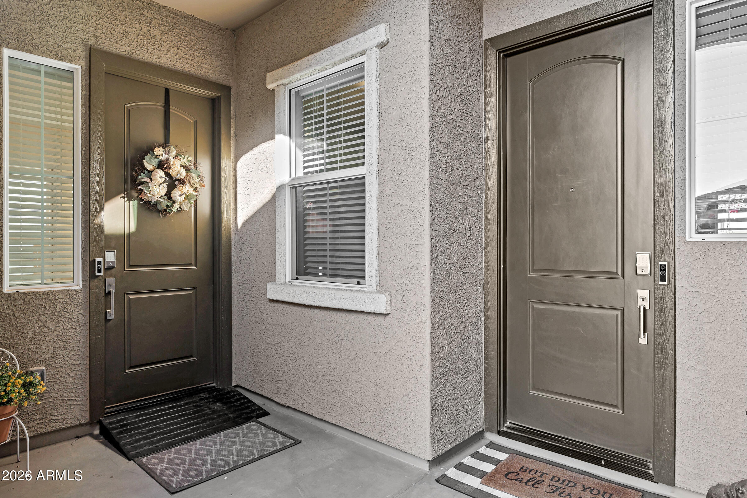 3228 E SADDLETREE Way