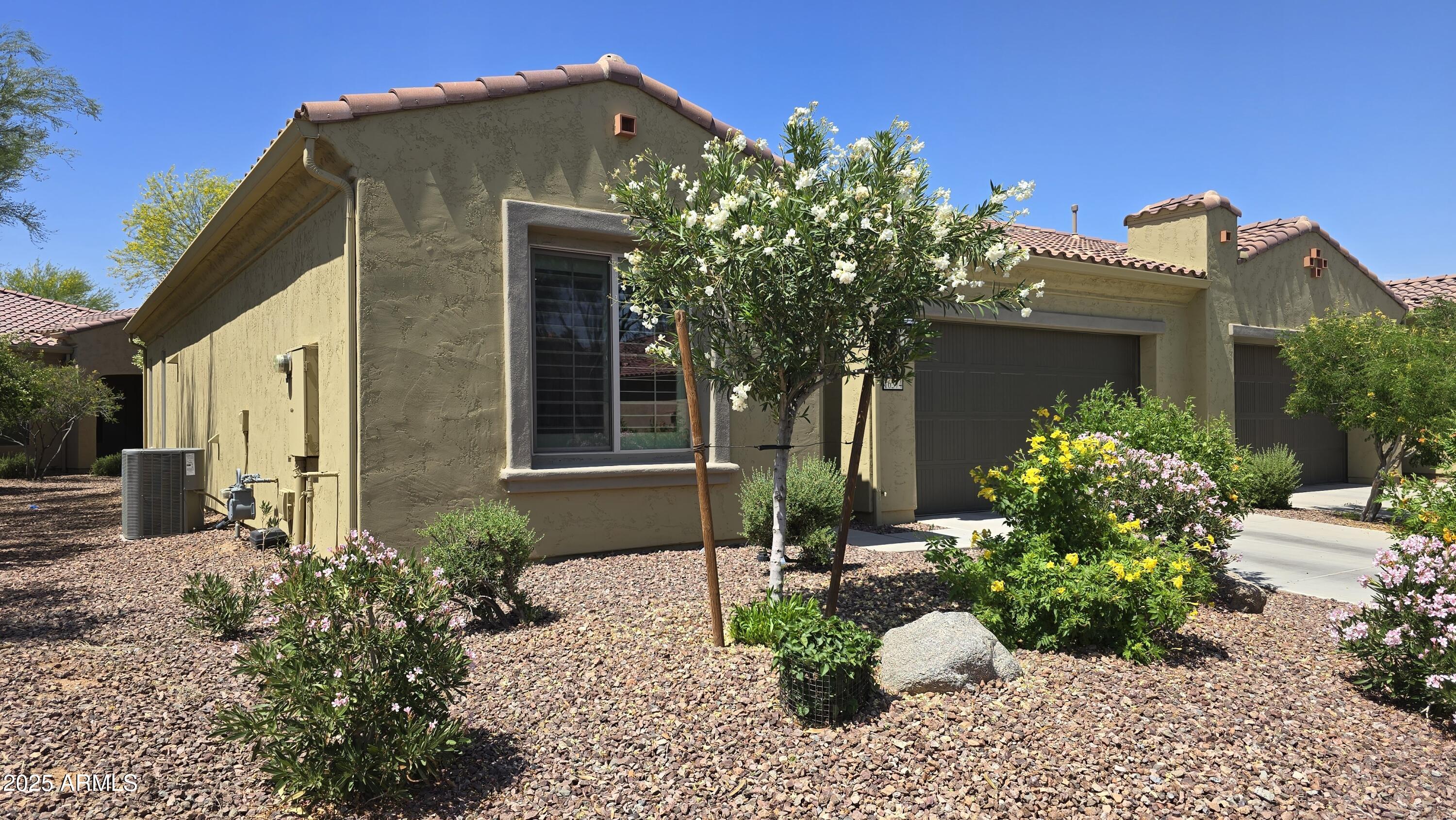 16374 W Amelia Drive