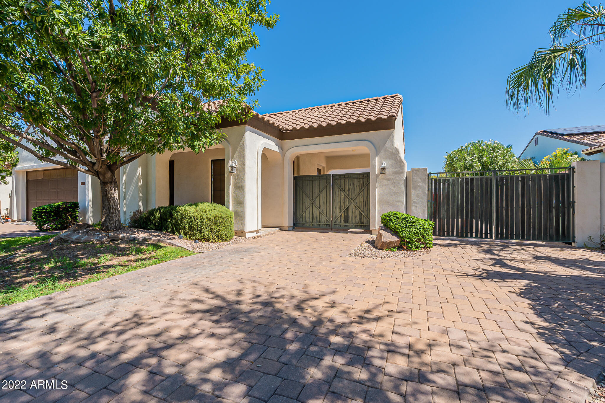 734 W Juniper Lane