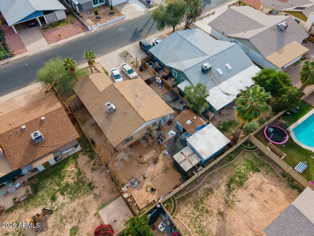 604 W EMELITA Avenue