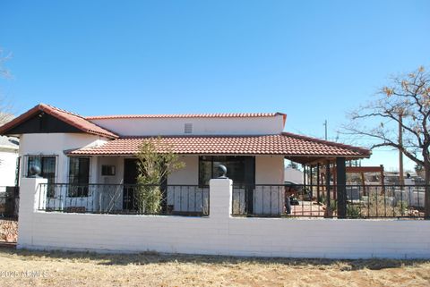 A home in Naco