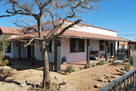 A home in Naco