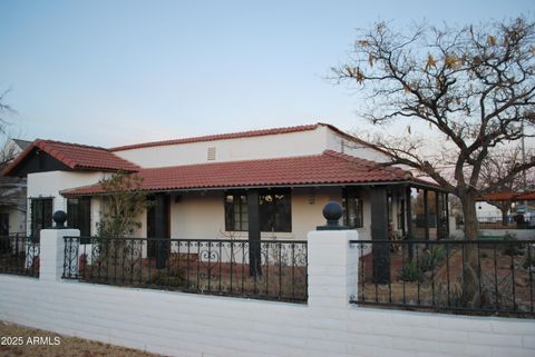 A home in Naco