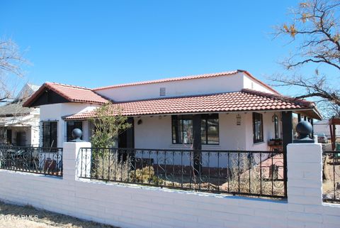 A home in Naco