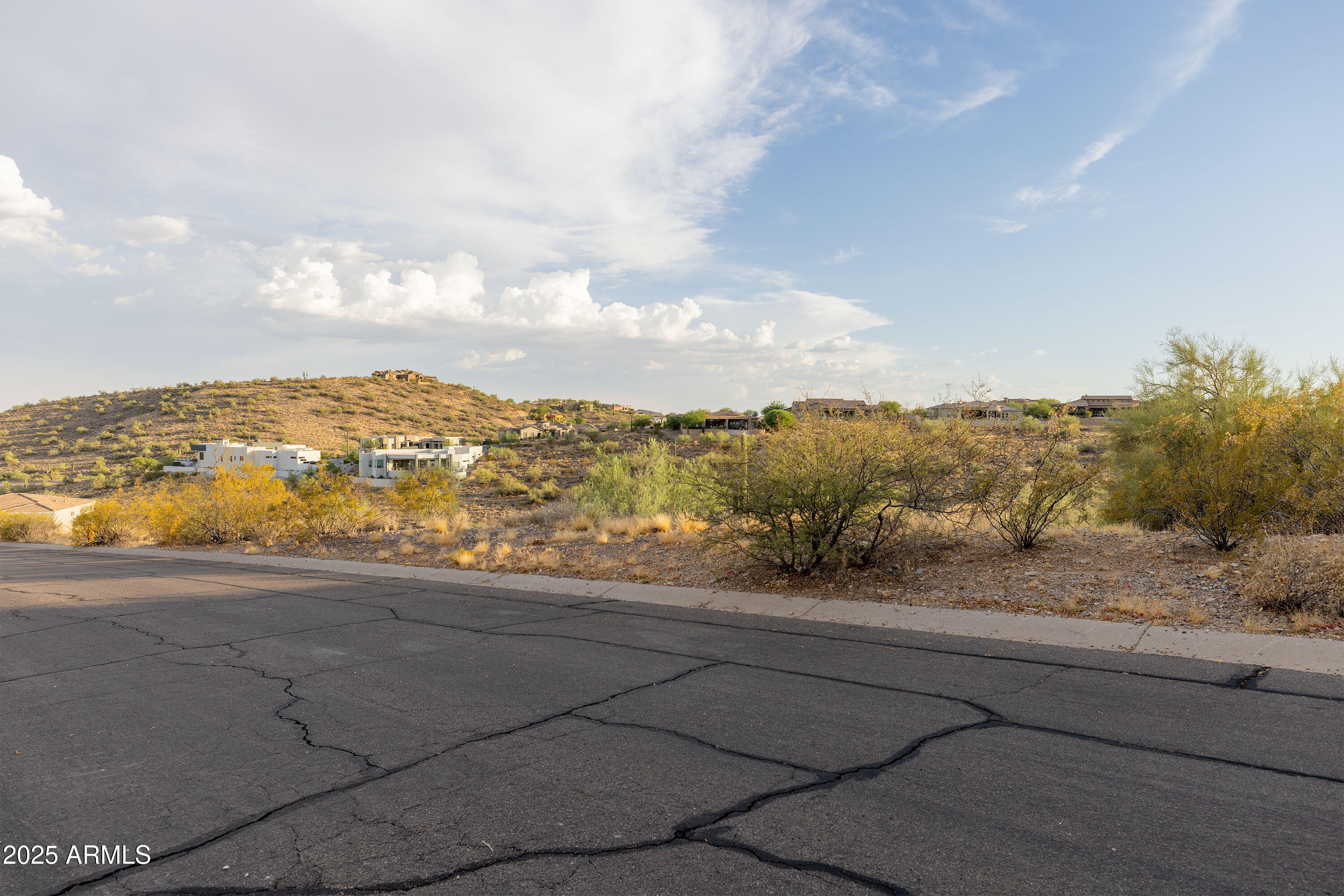 10830 N BUFFALO Drive 6