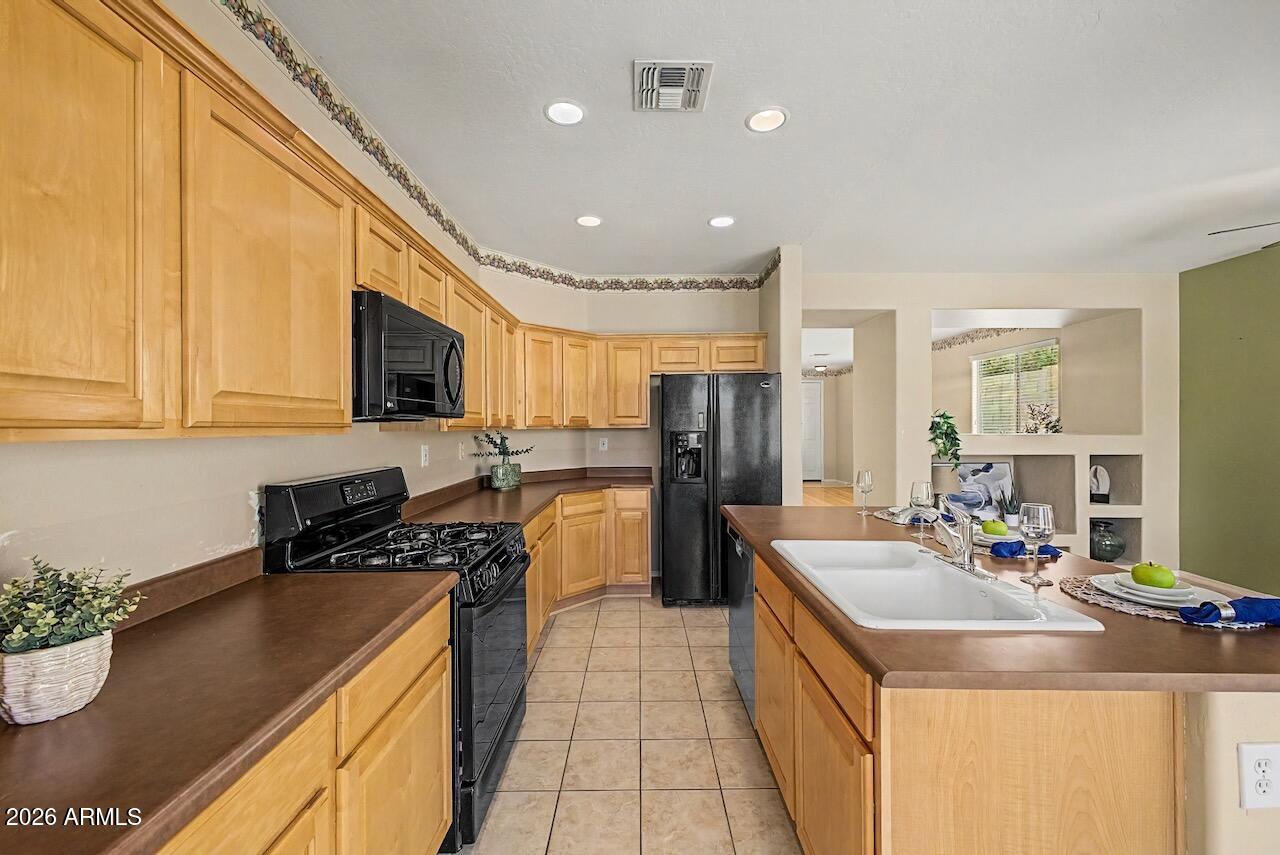 ANTHEM UNIT 35 - Residential