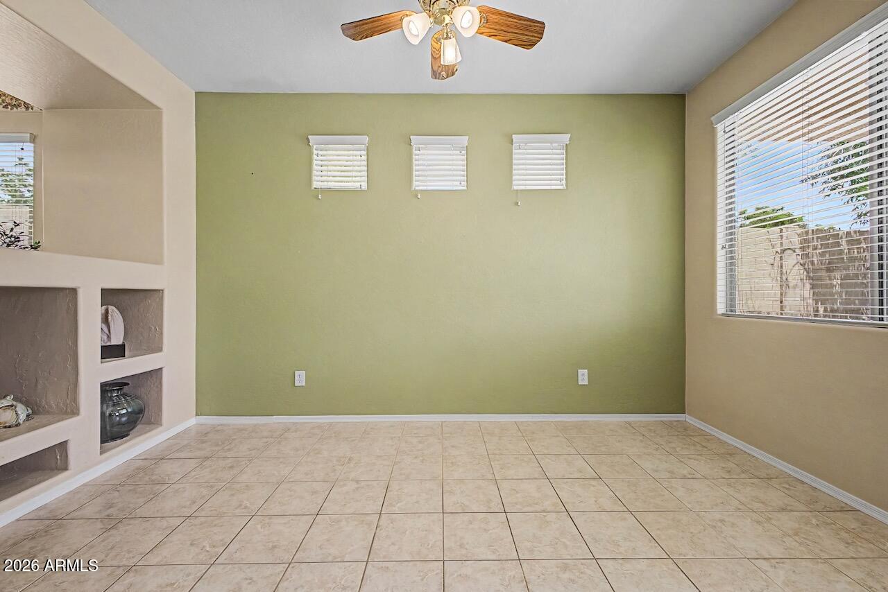 ANTHEM UNIT 35 - Residential