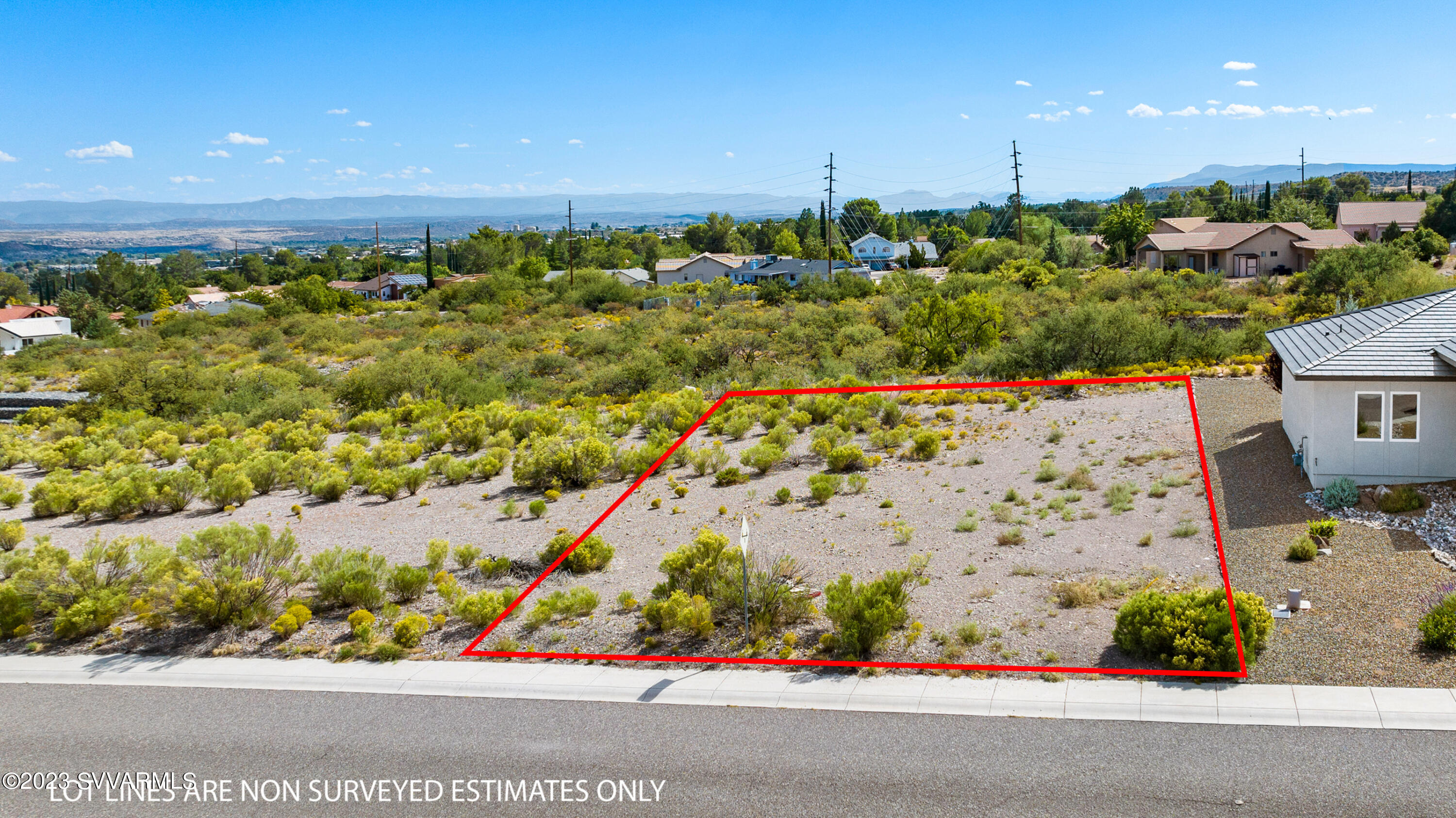 671 Skyline Boulevard 43