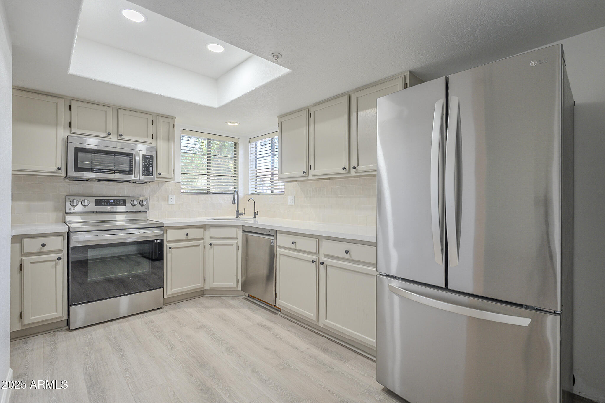 6885 E COCHISE Road 219