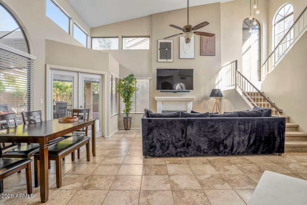 Photo of 40 W Sarah Lane, Tempe, AZ 85284 (MLS # 7078750)