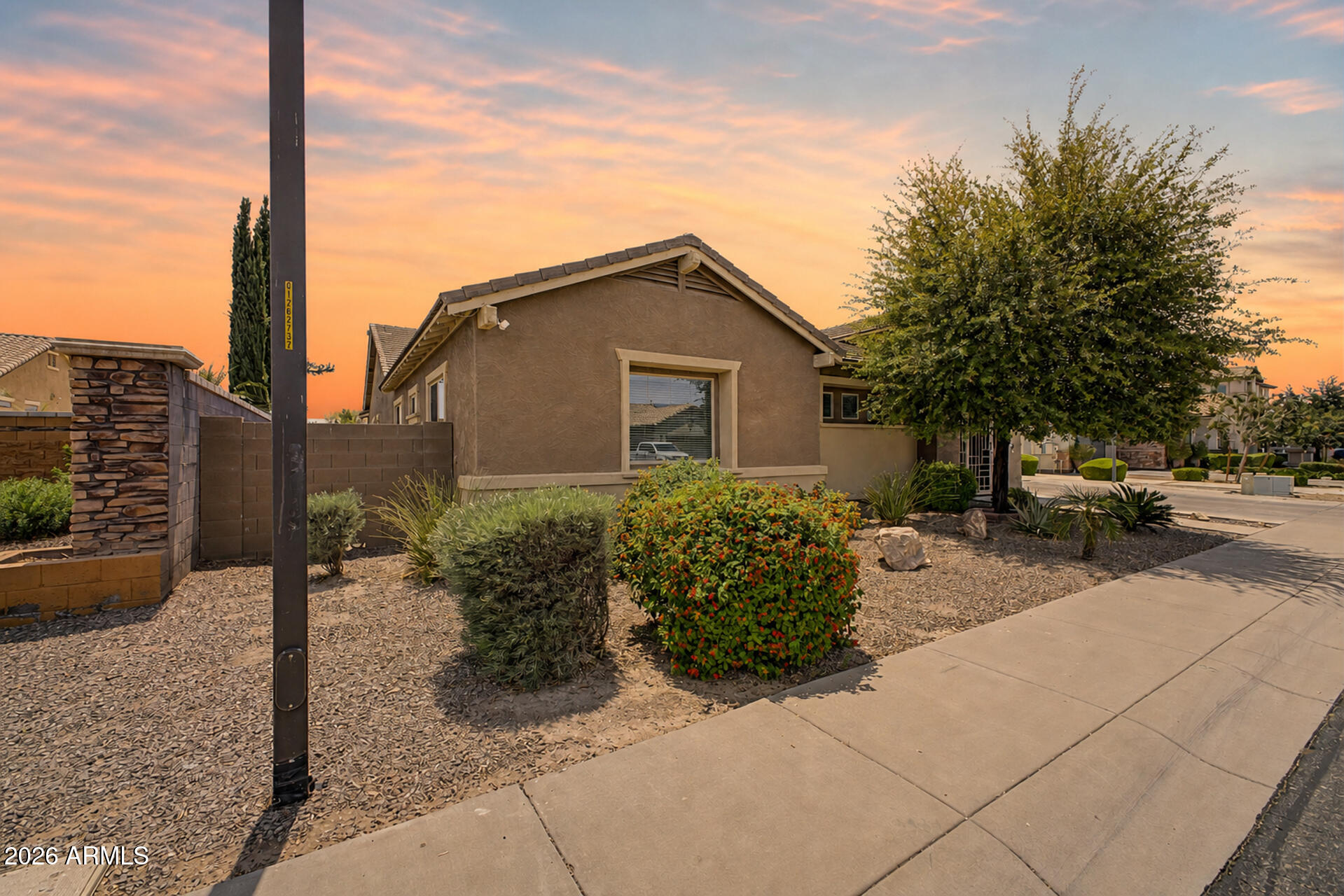 3163 E ORIOLE Drive