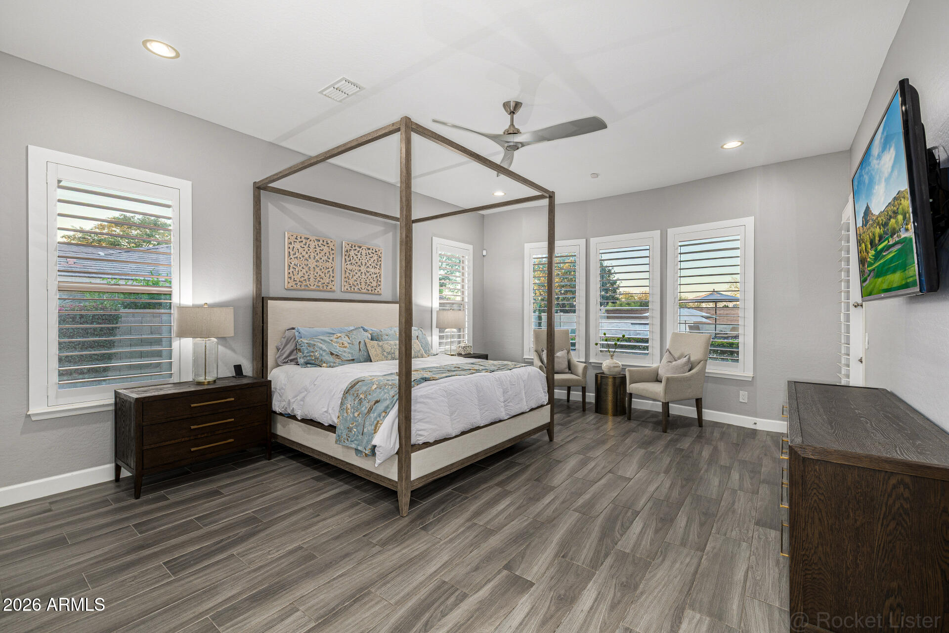 3158 E BELLFLOWER Court