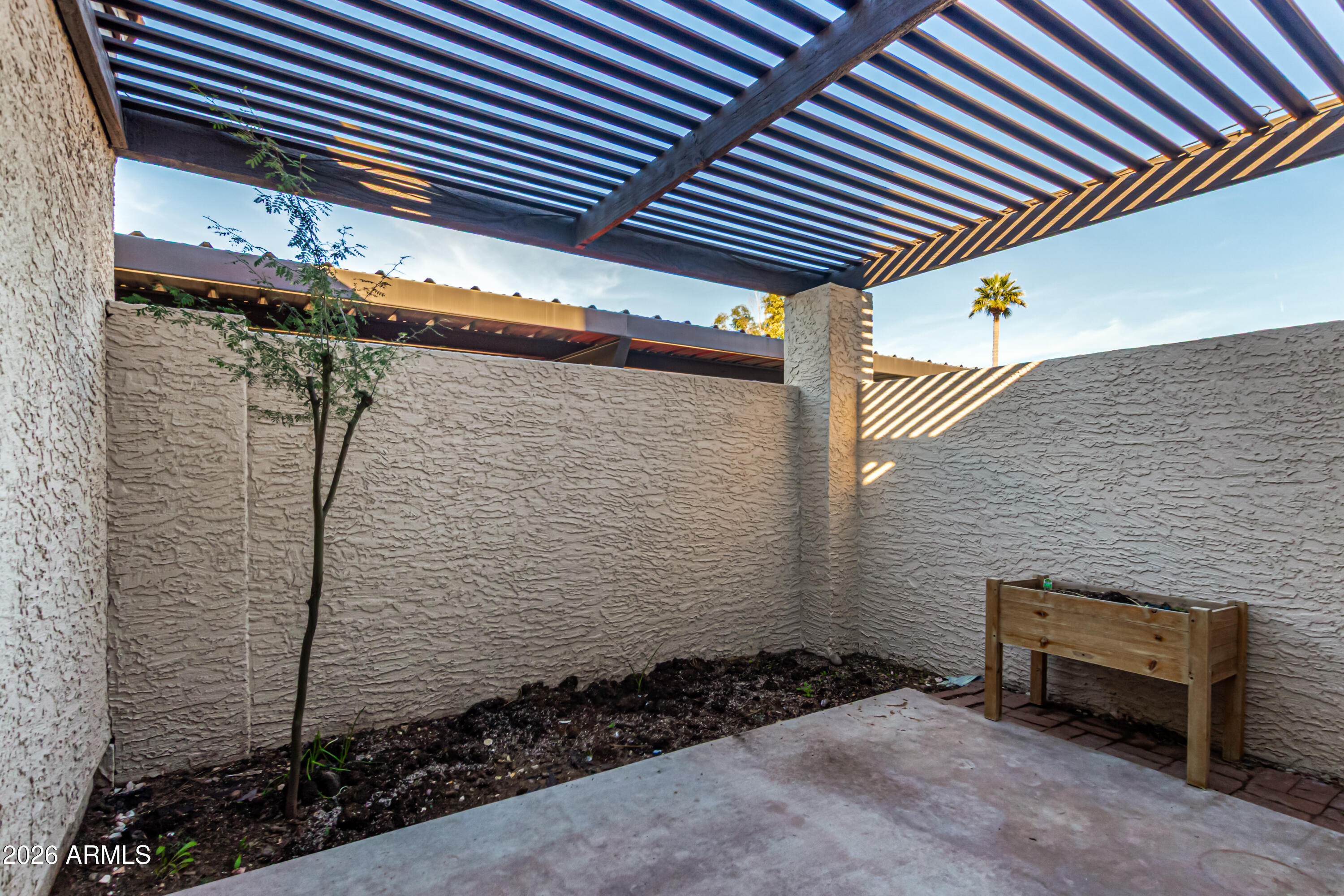 UNIVERSITY RANCH - Residential