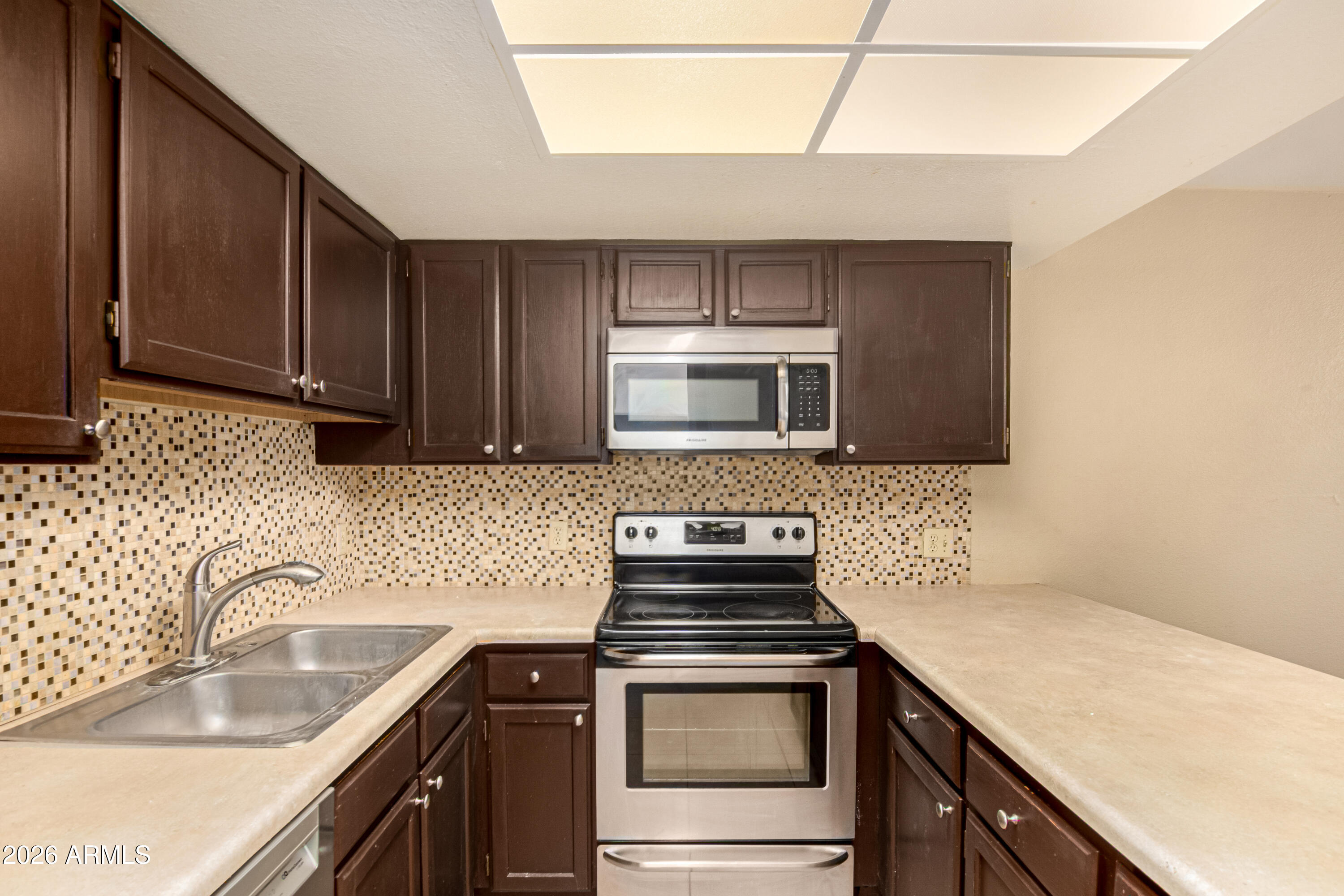 2127 E 10TH Street 4