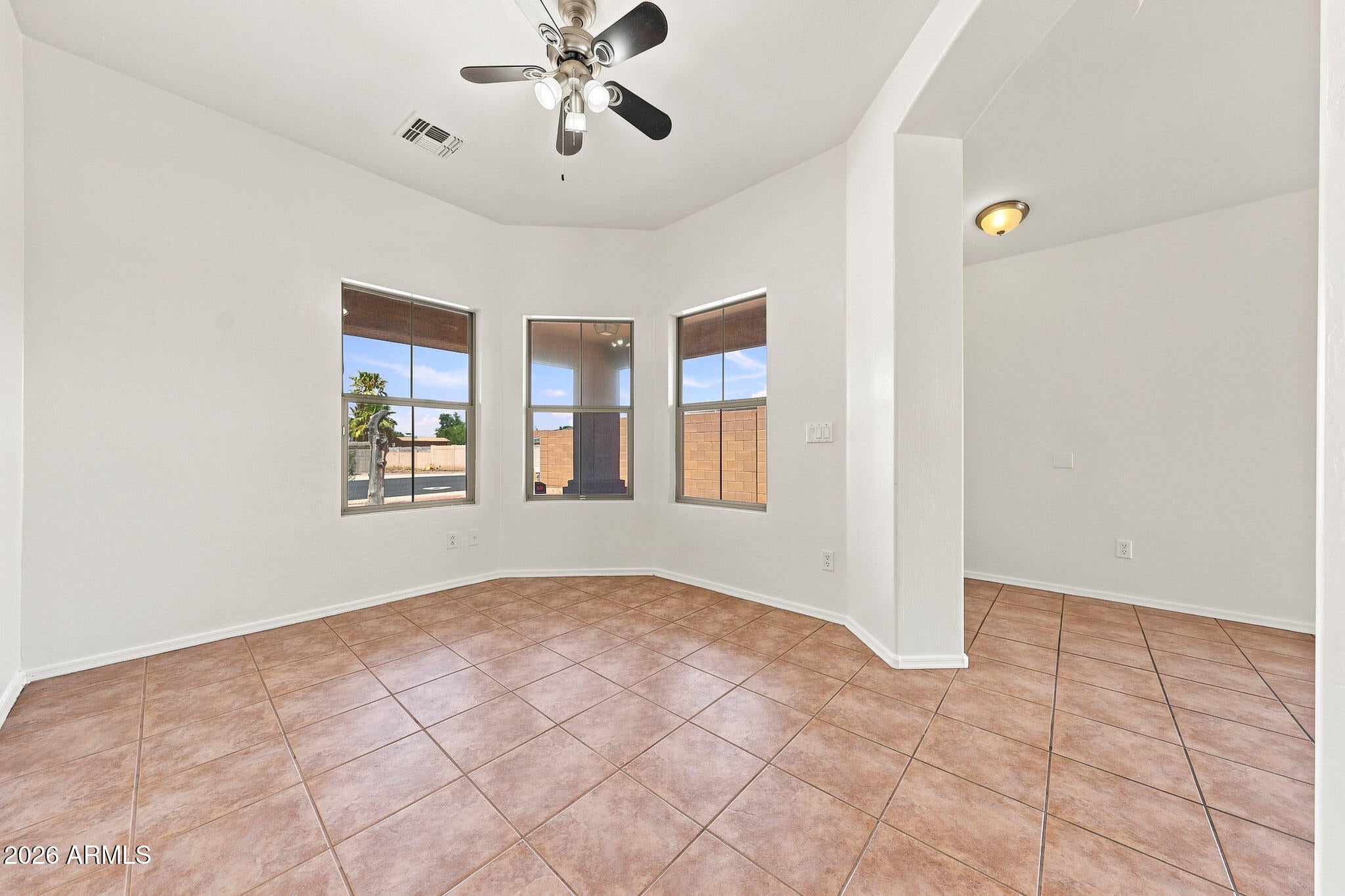 321 W HARWELL Road