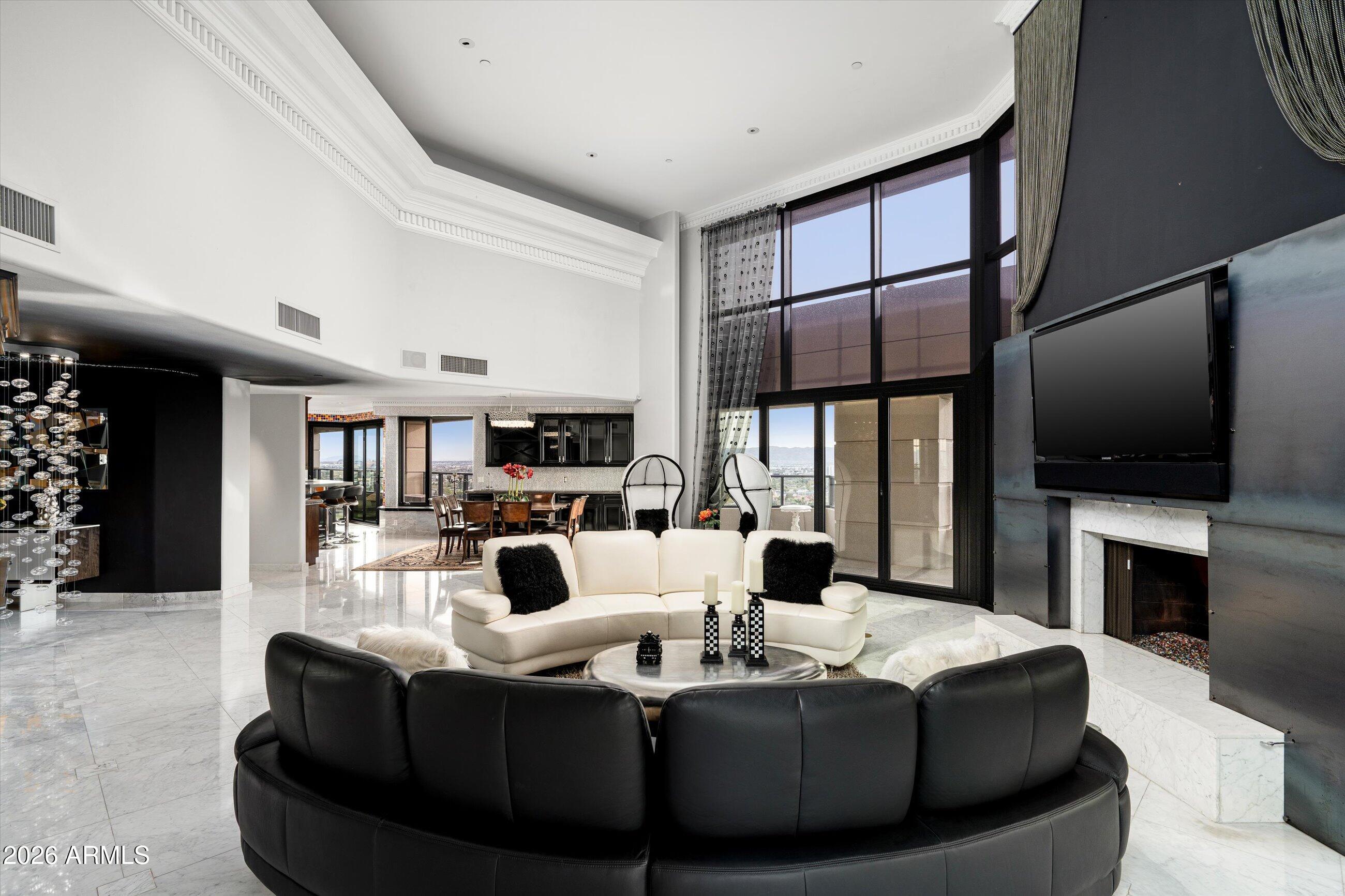 1040 E OSBORN Road 1901