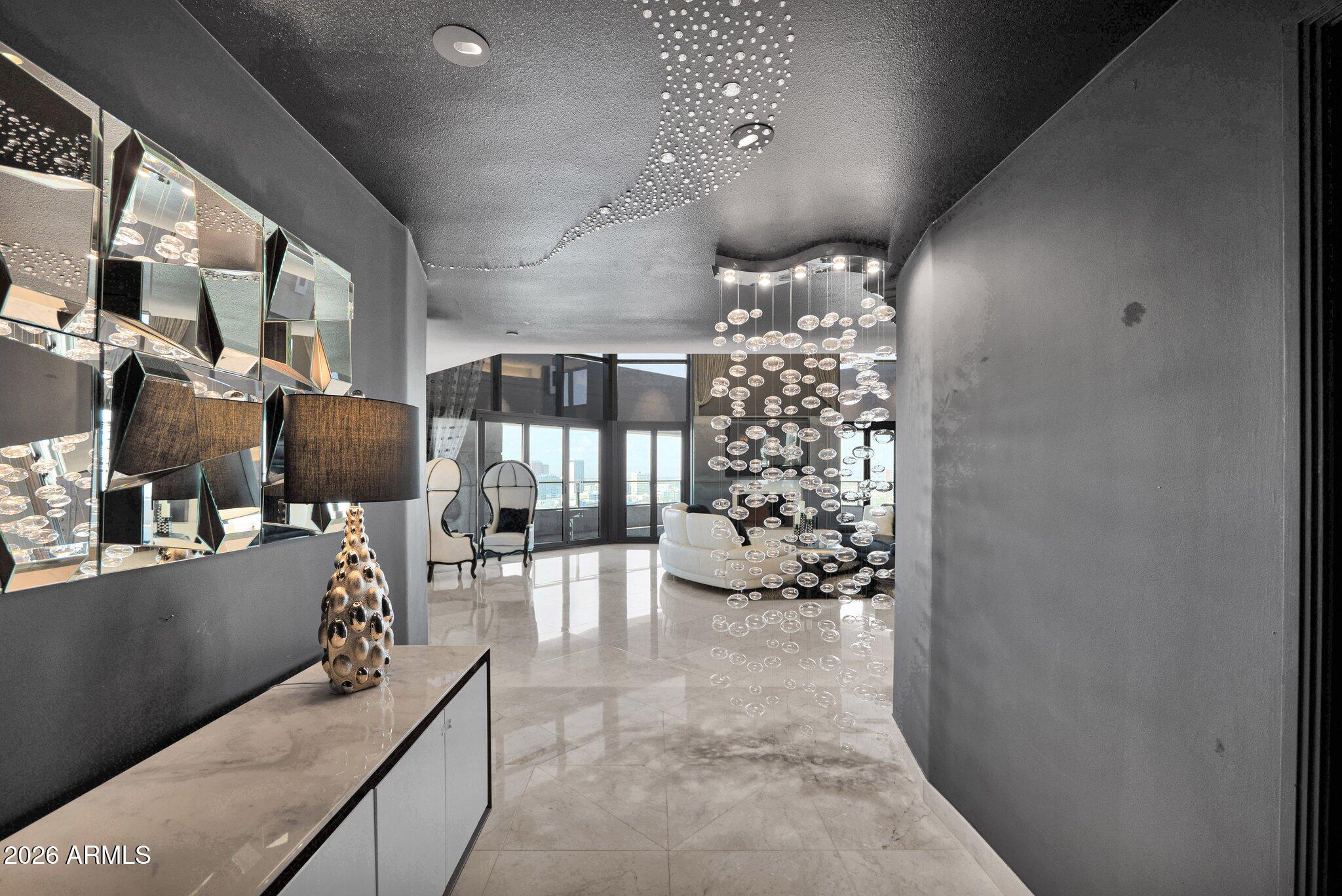 1040 E OSBORN Road 1901