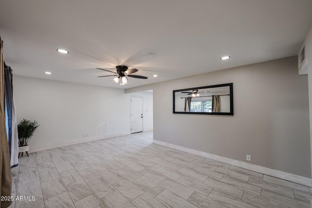 Photo of 2317 W Whitton Avenue, Phoenix, AZ 85015 (MLS # 6952346)