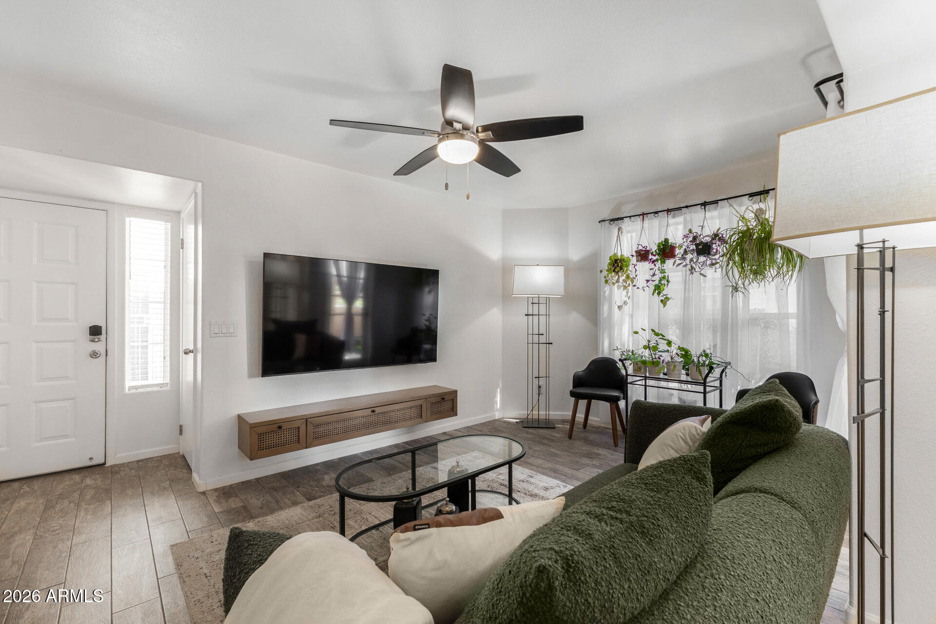 1333 E MORTEN Avenue 117