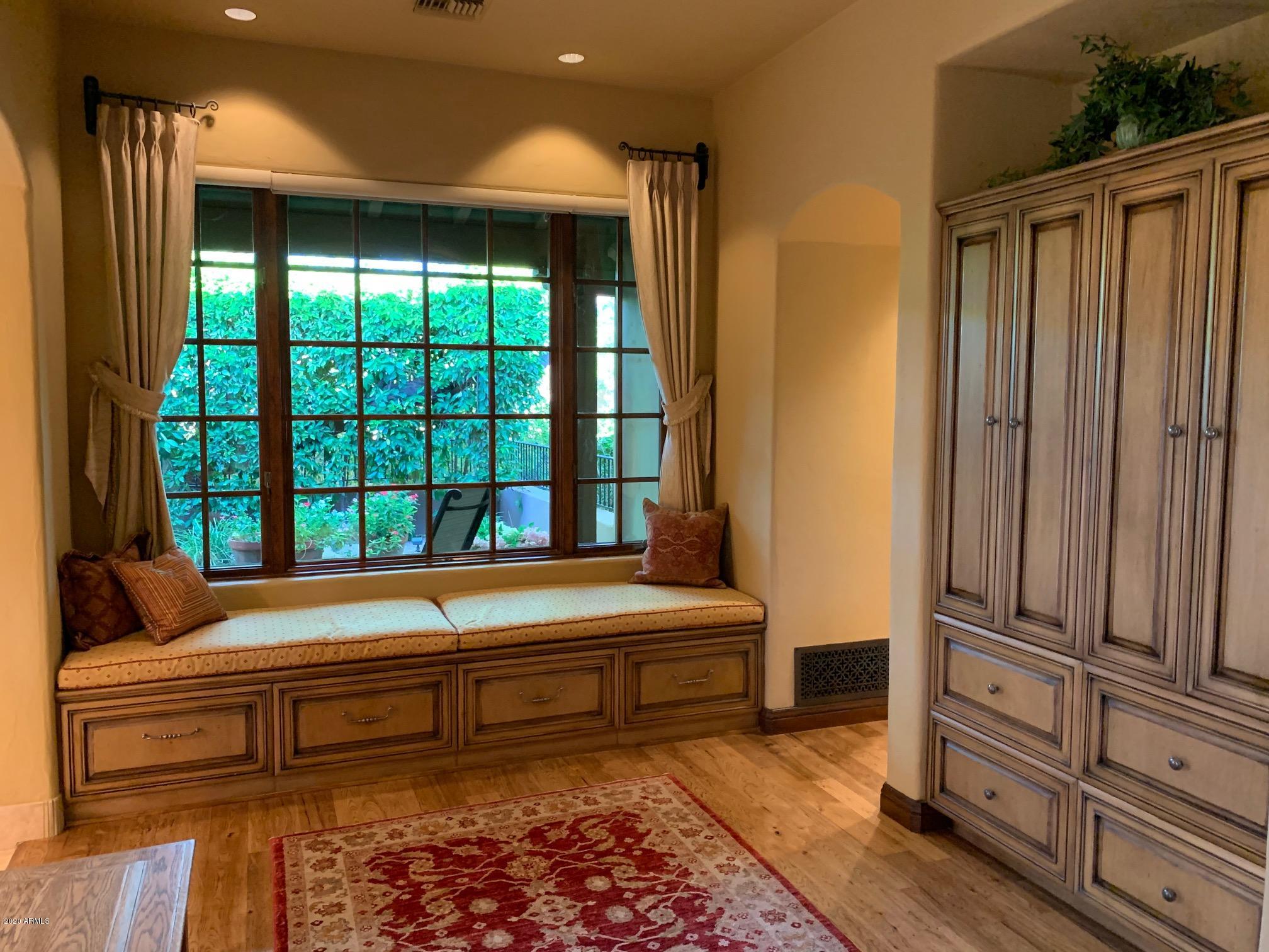 SANCTUARY - Residential