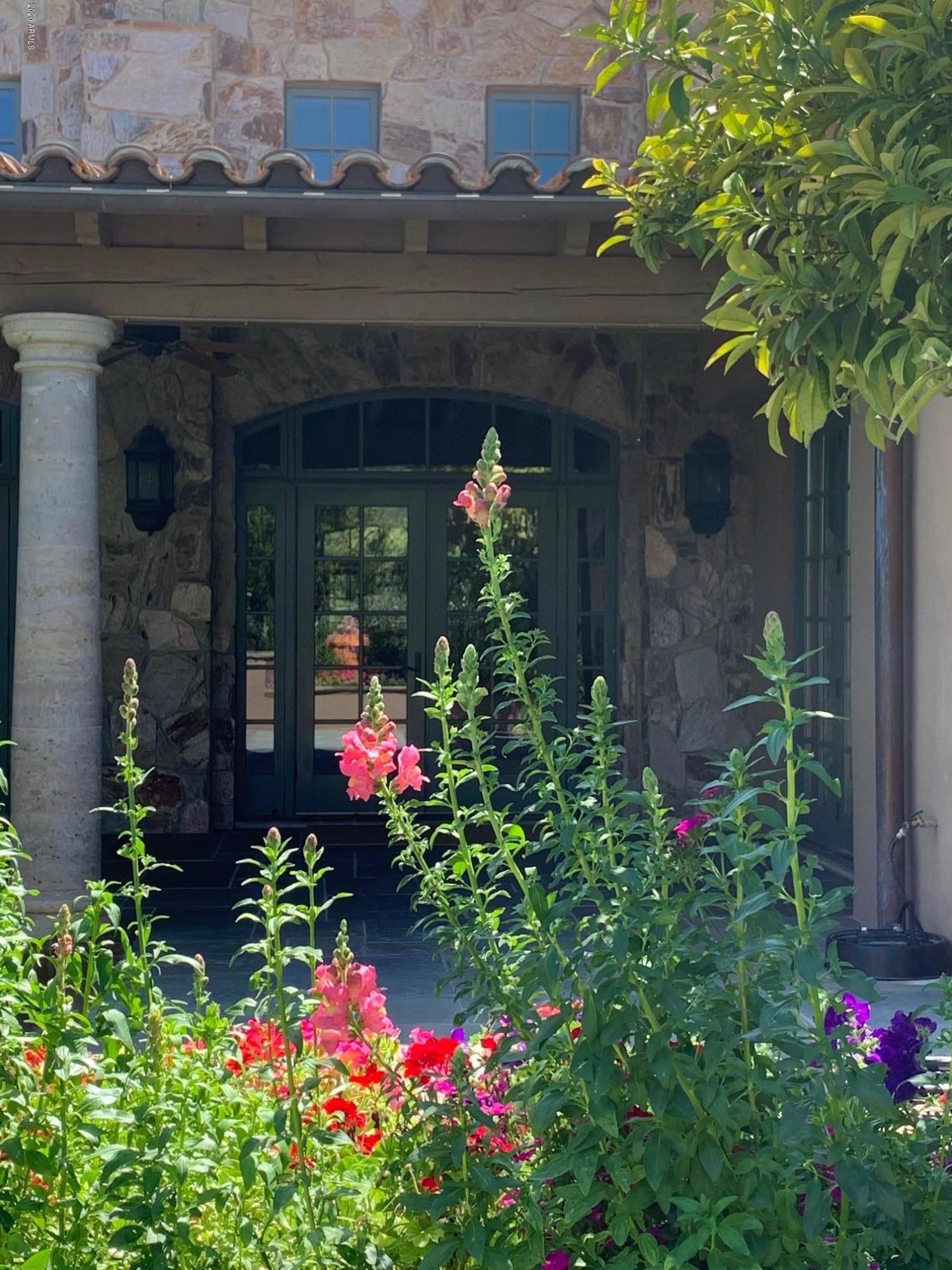 SANCTUARY - Residential