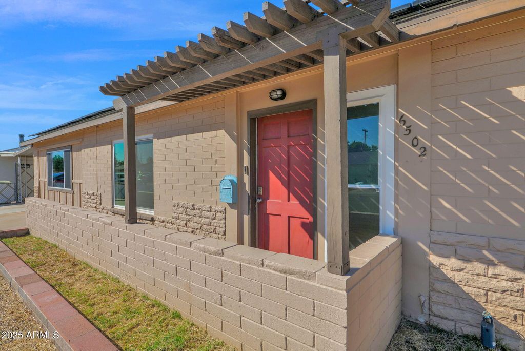 Photo of 6502 W Georgia Avenue, Glendale, AZ 85301 (MLS # 6928921)