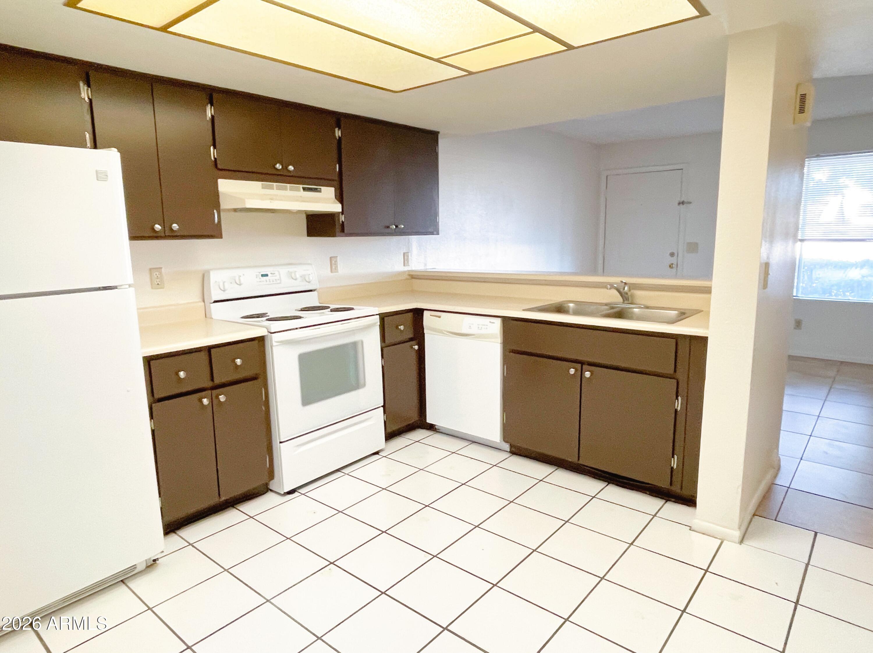 19601 N 7th Street Unit 1008
