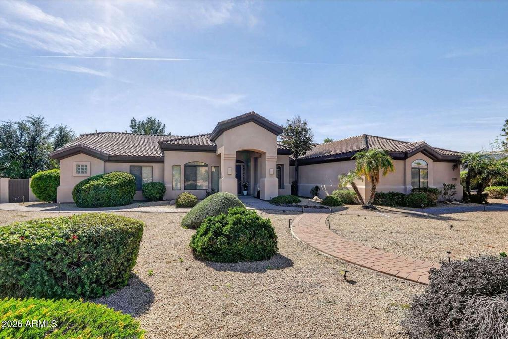 Photo of 12811 W Missouri Avenue, Litchfield Park, AZ 85340 (MLS # 6989484)