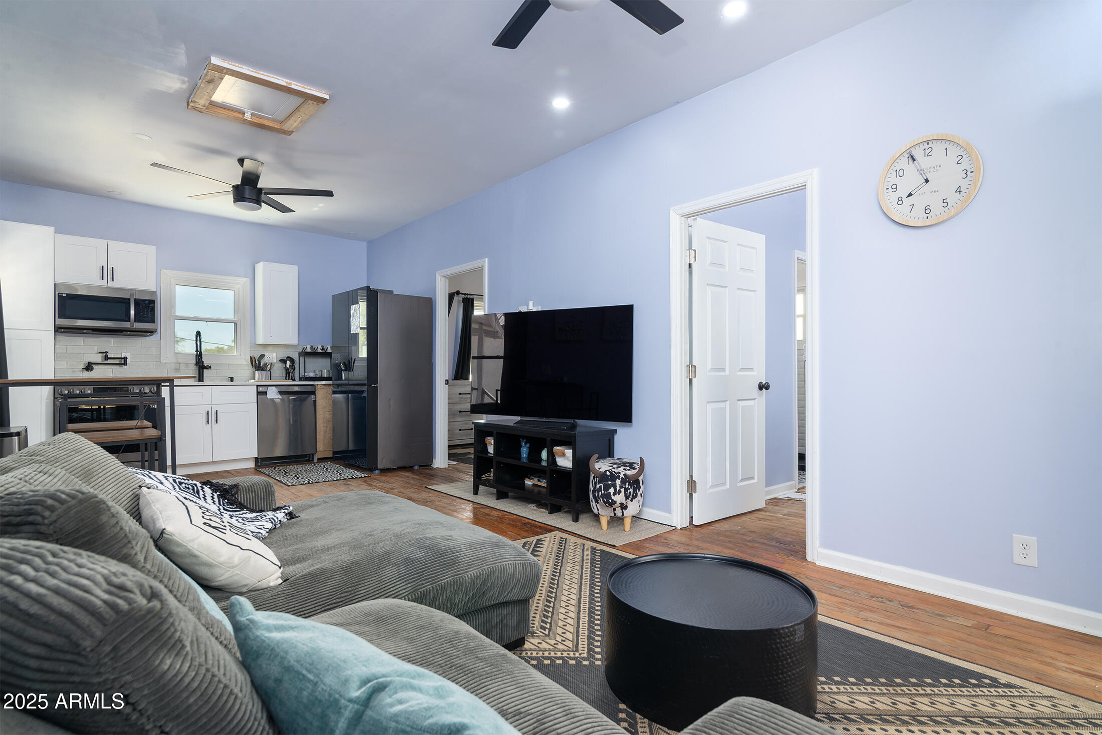 187 W Copper Street