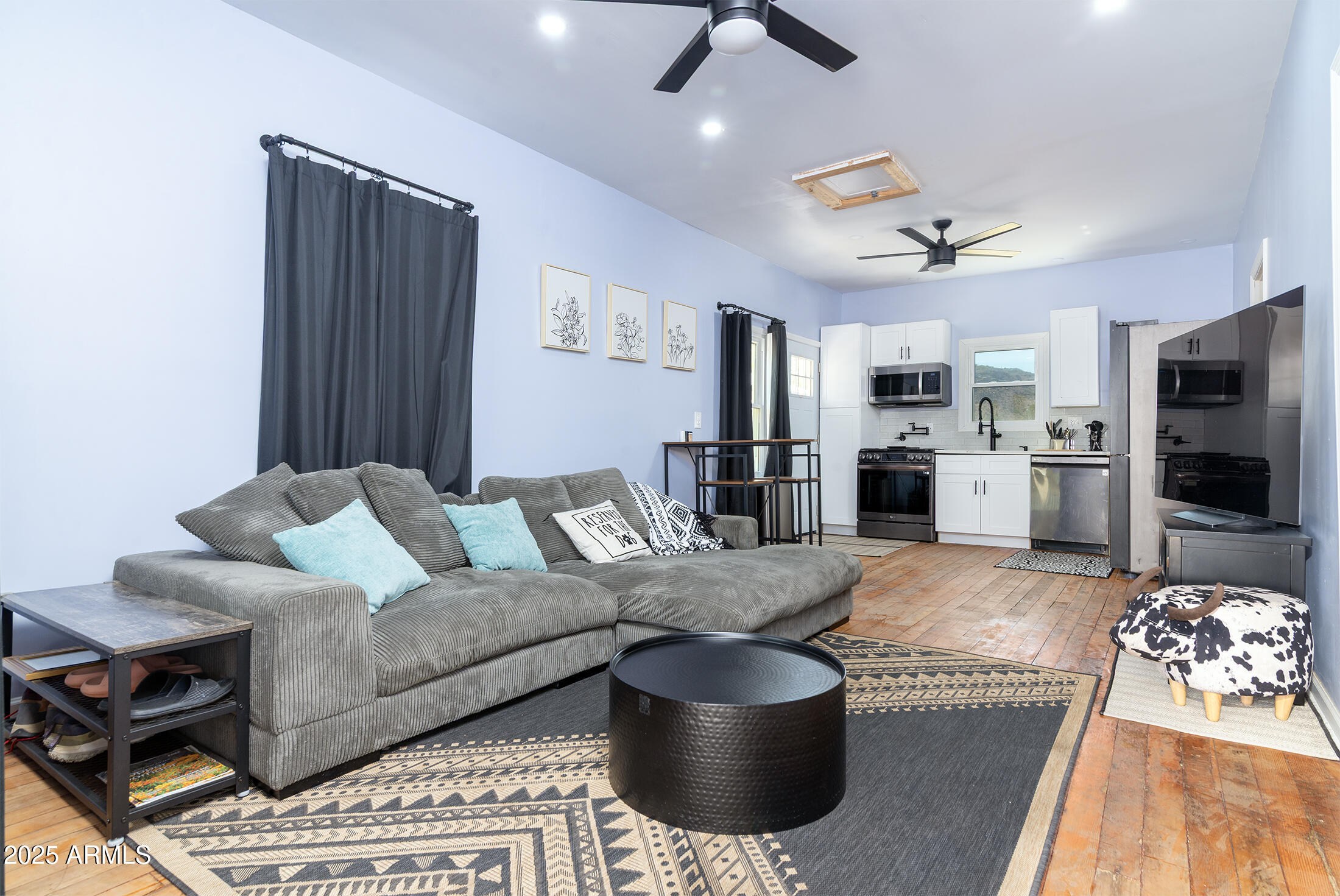 187 W Copper Street