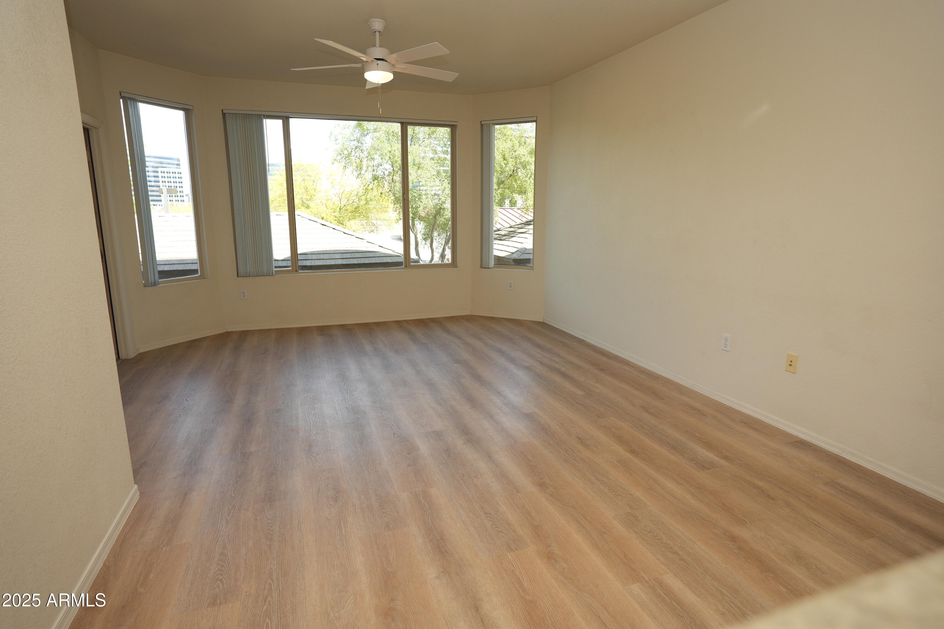 435 W Rio Salado Parkway 210