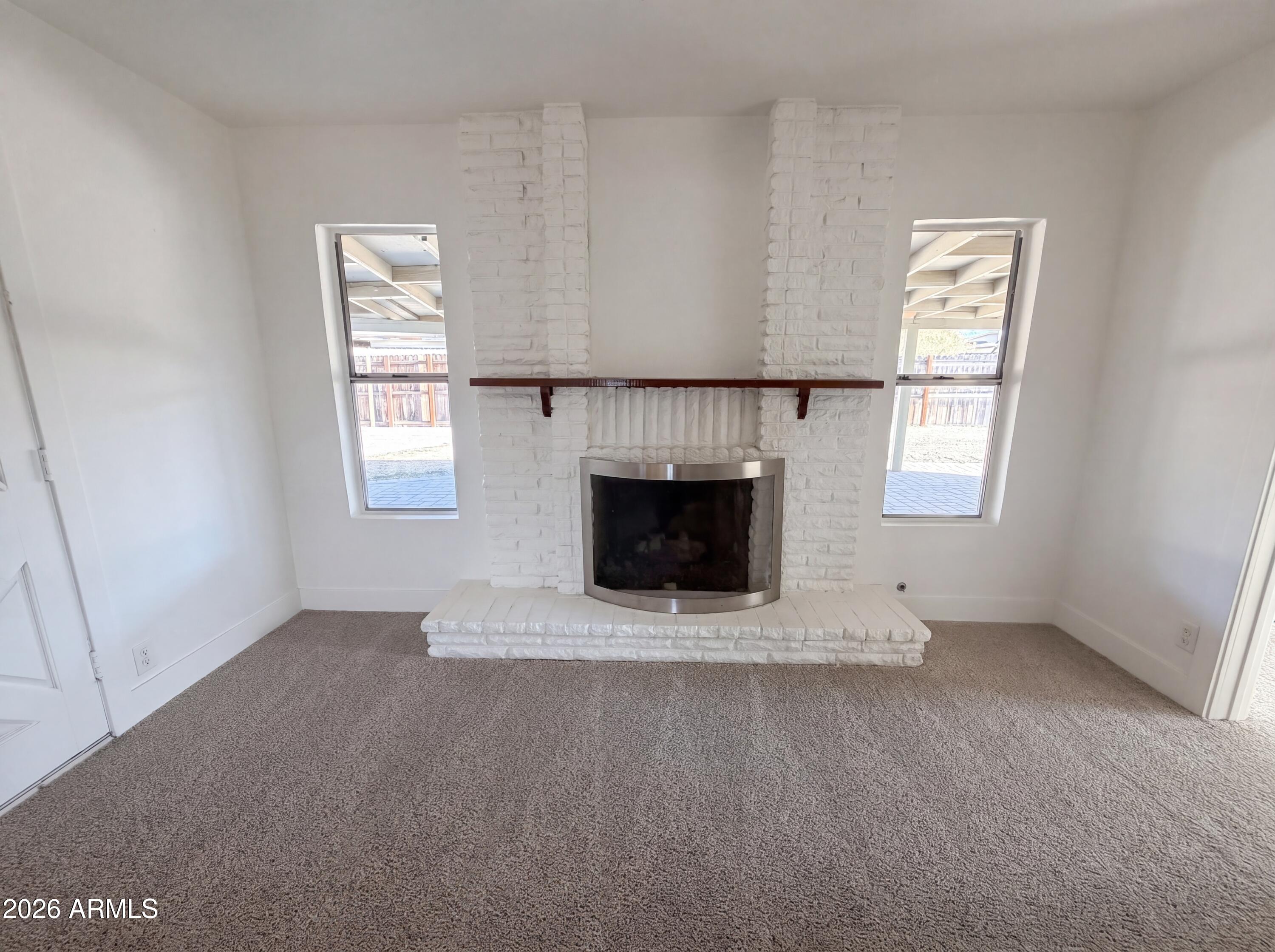 2402 W ANDERSON Avenue