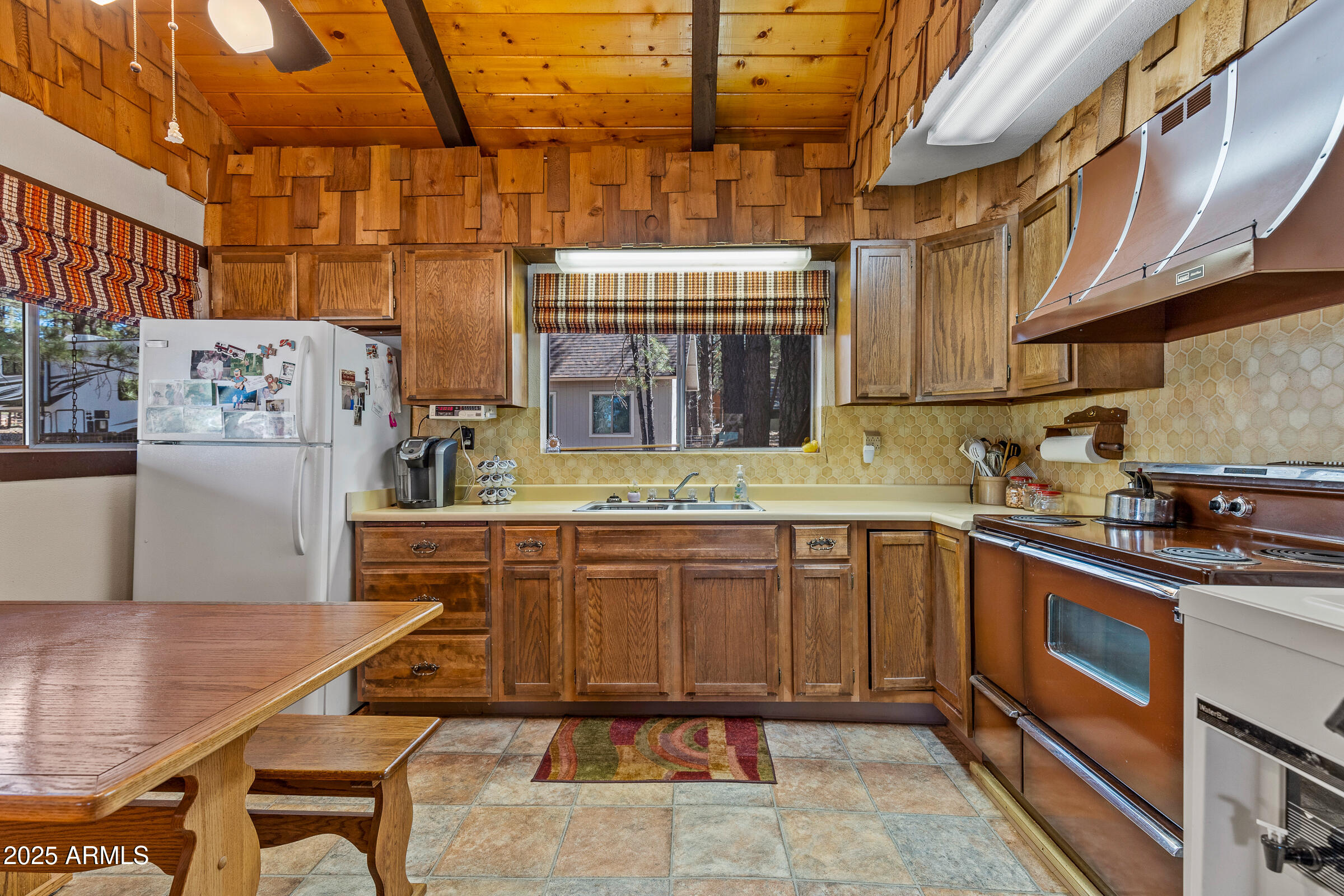SHERWOOD FOREST ESTATES - Residential