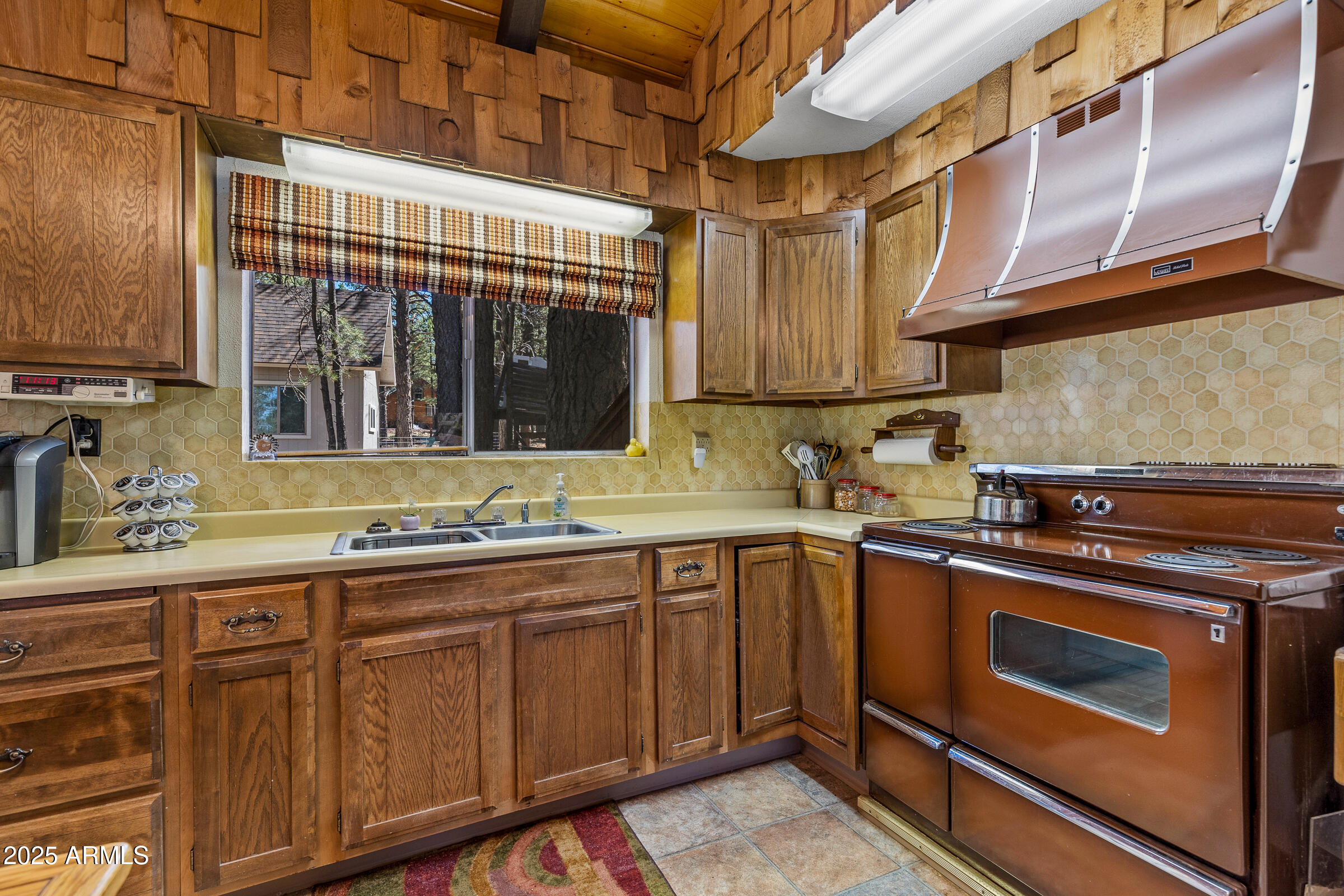 SHERWOOD FOREST ESTATES - Residential