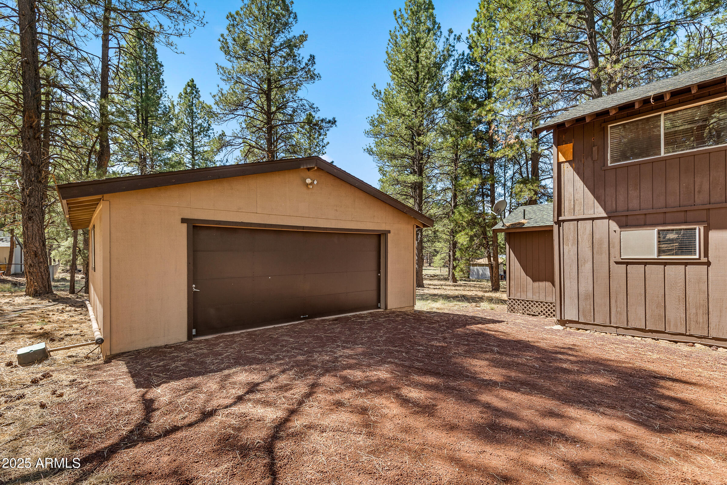 SHERWOOD FOREST ESTATES - Residential