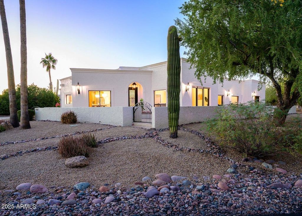 Photo of 18418 E Horseshoe Circle, Rio Verde, AZ 85263 (MLS # 6930324)