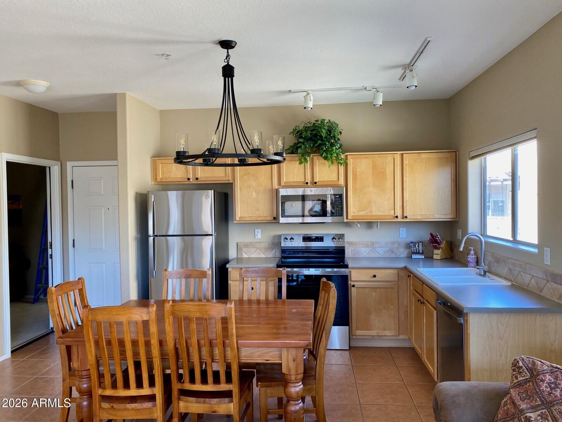 16545 E GUNSIGHT Drive 213